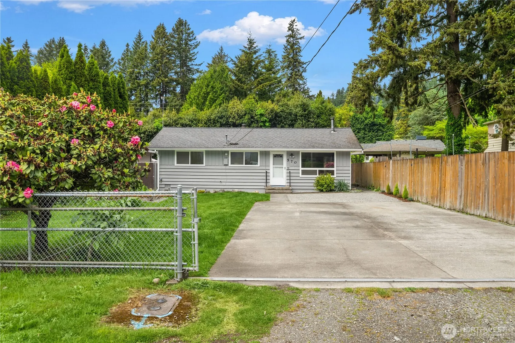 570 SE Andrews Street , Issaquah, WA 98027