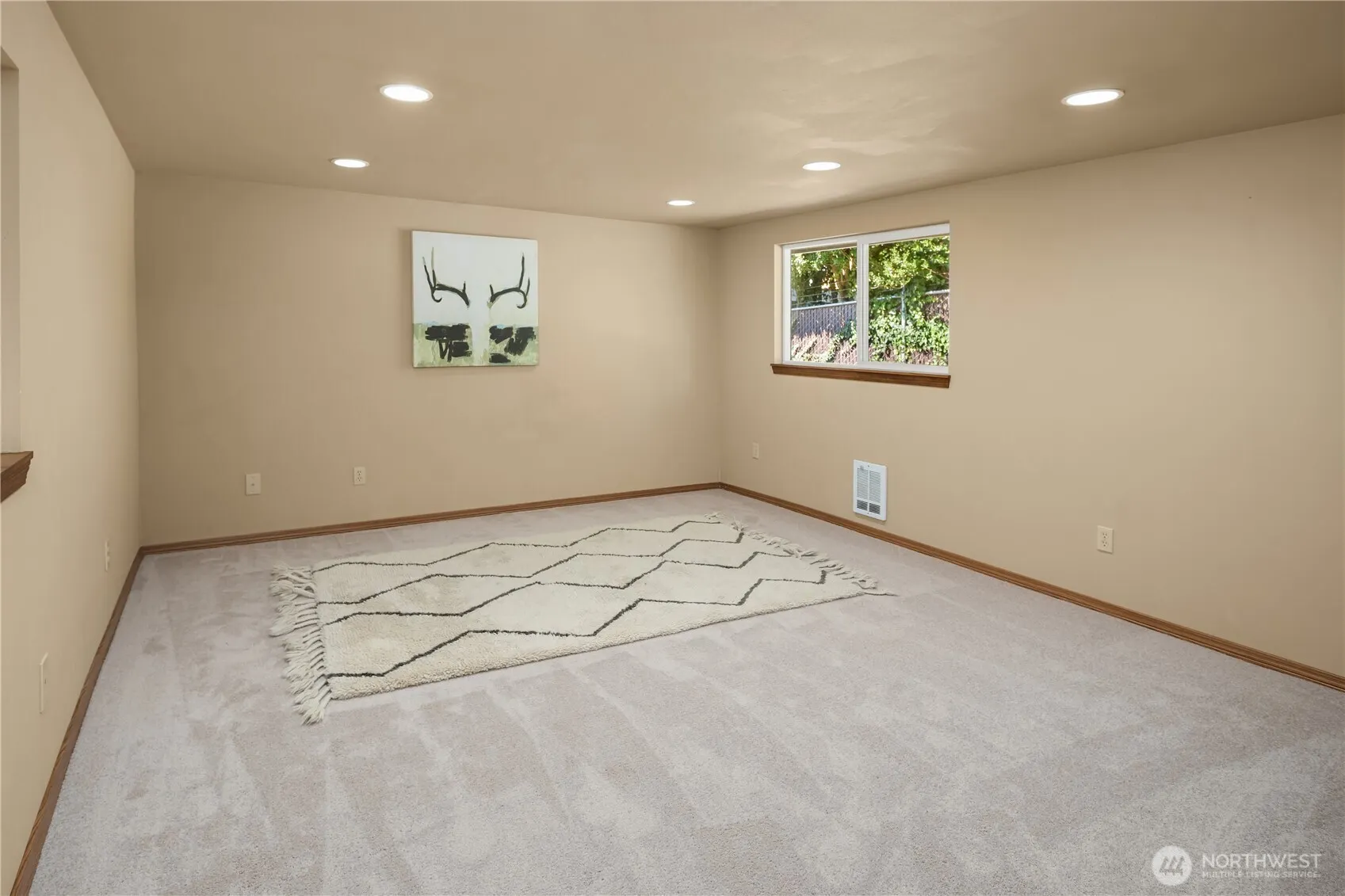 570 SE Andrews Street , Issaquah, WA 98027