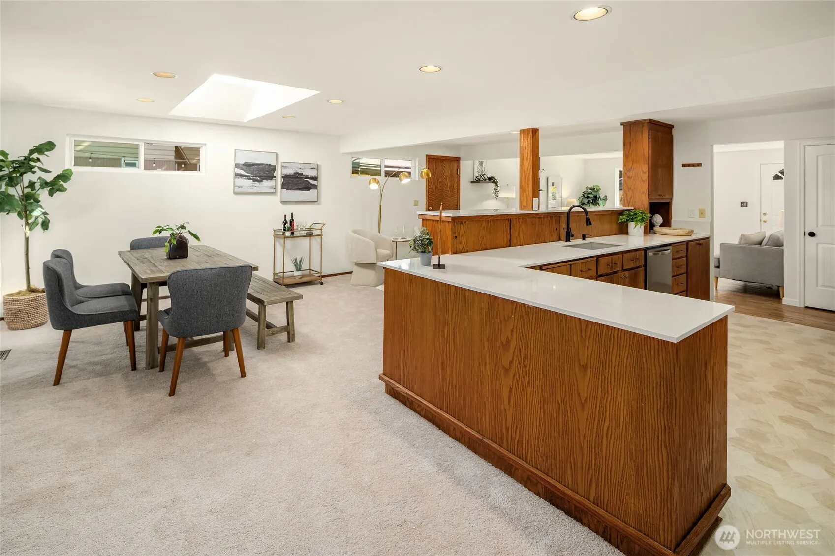570 SE Andrews Street , Issaquah, WA 98027