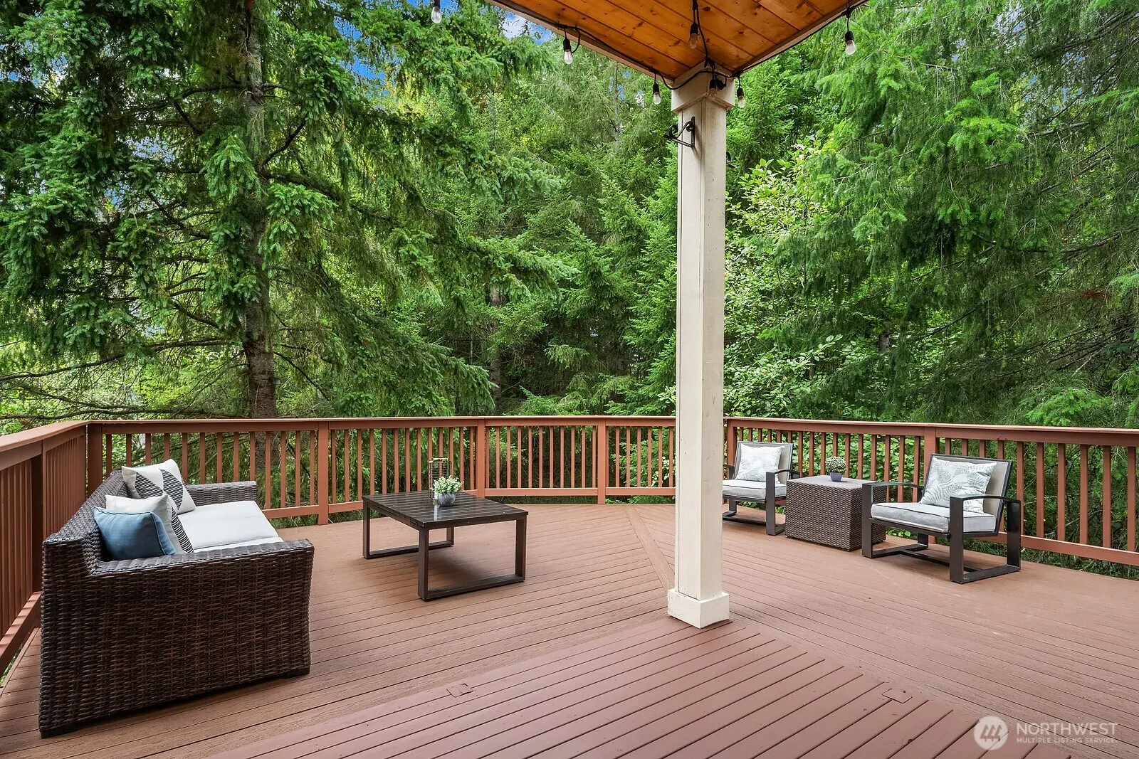 2219 244th Avenue SE, Sammamish, WA 98075