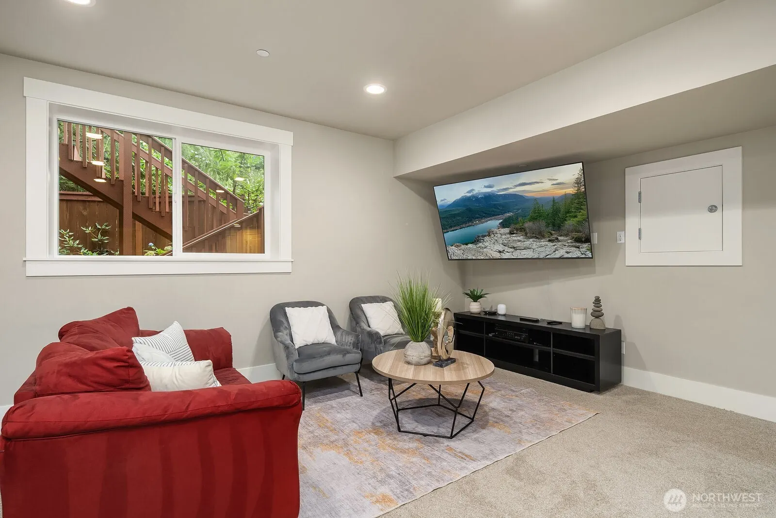 2219 244th Avenue SE, Sammamish, WA 98075