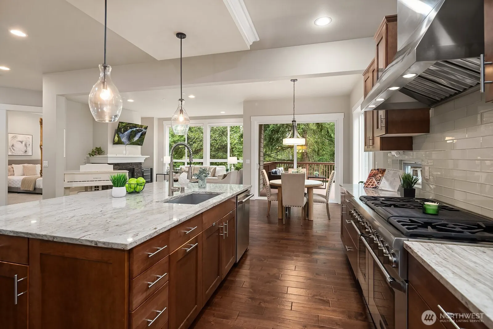 2219 244th Avenue SE, Sammamish, WA 98075