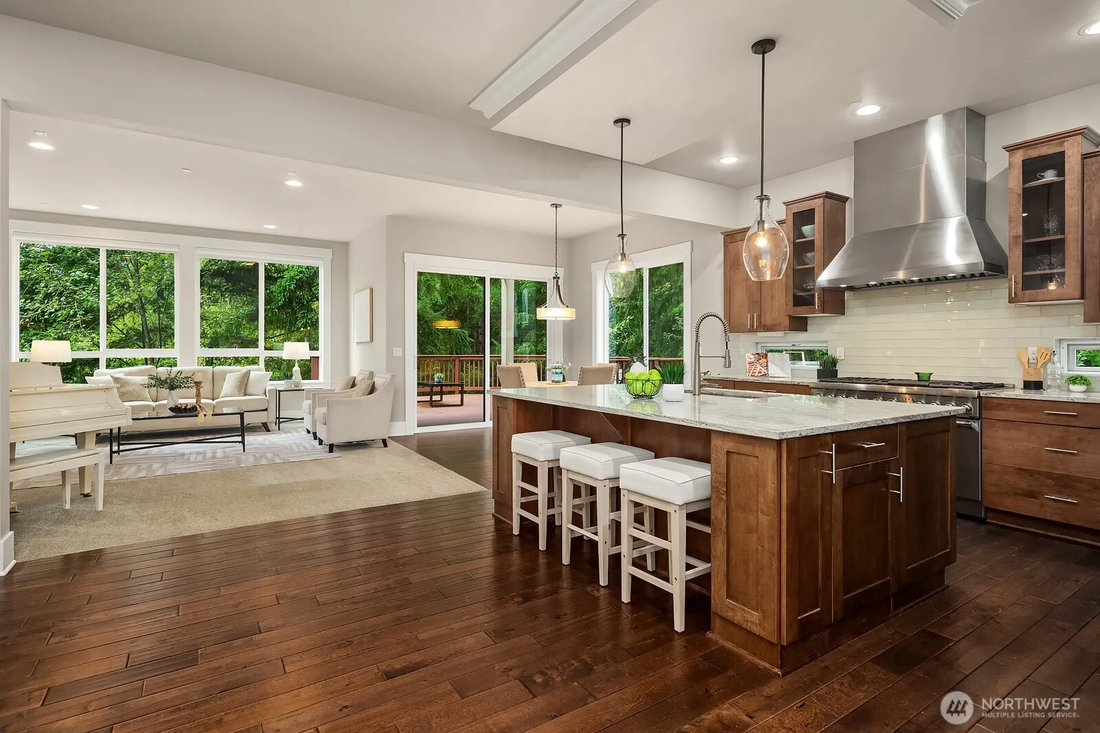 2219 244th Avenue SE, Sammamish, WA 98075
