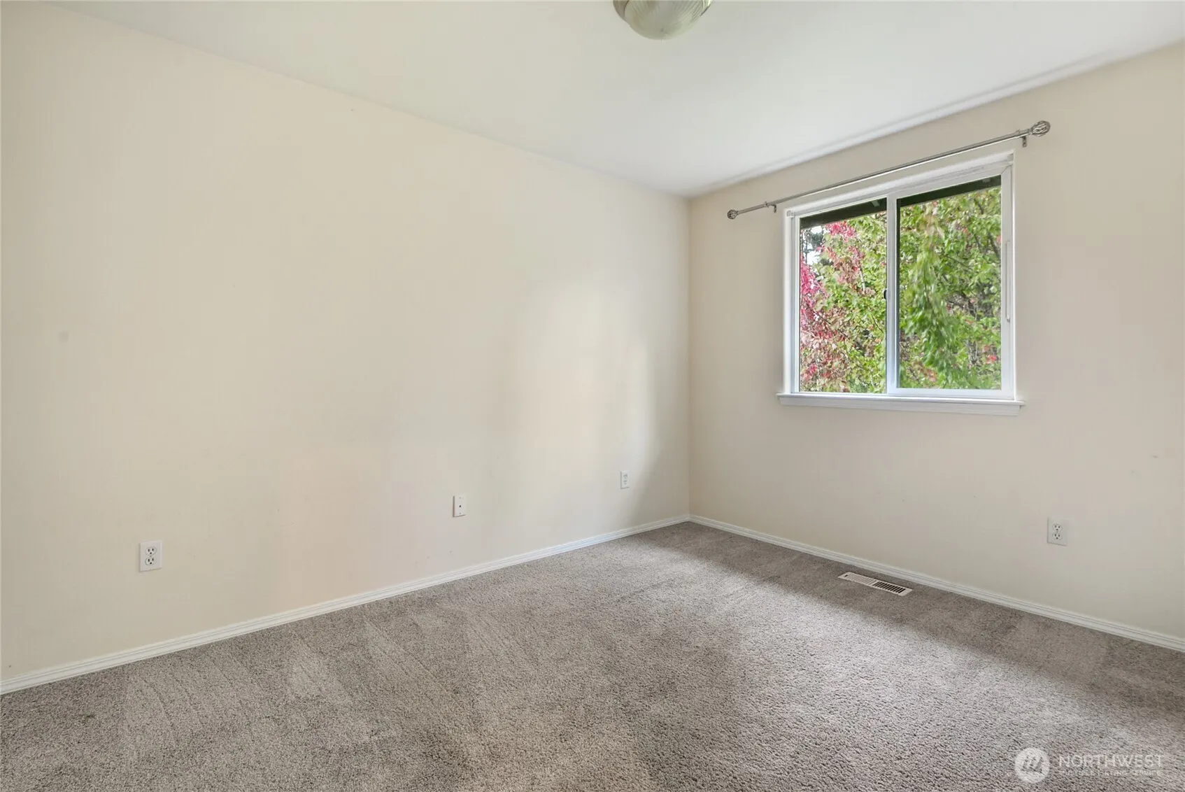 18302 8th Avenue SE, Bothell, WA 98012