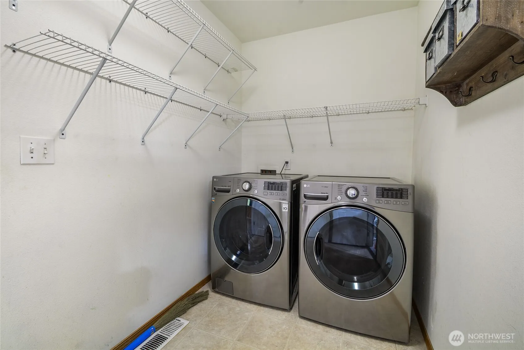 18302 8th Avenue SE, Bothell, WA 98012
