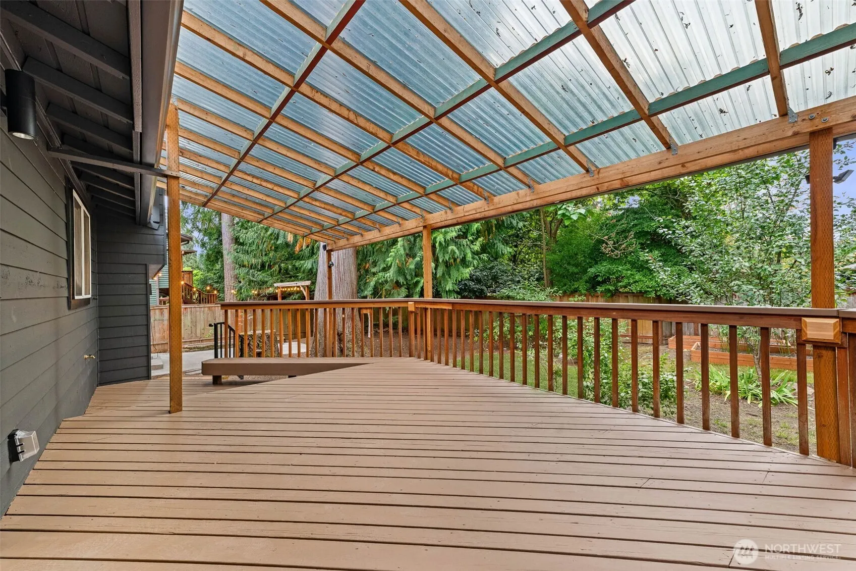 14415 105th Avenue NE, Kirkland, WA 98034