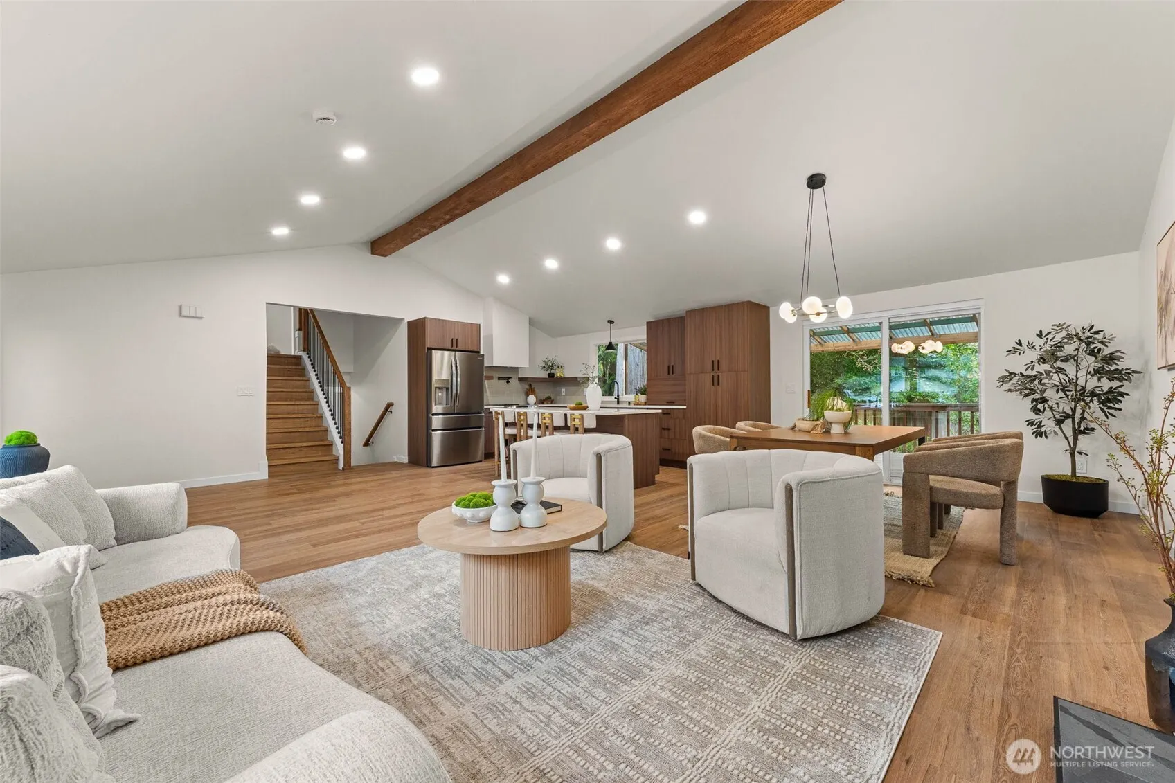 14415 105th Avenue NE, Kirkland, WA 98034