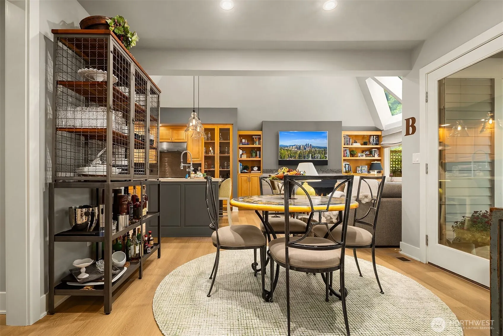 1796 Bellevue Way NE #11, Bellevue, WA 98004