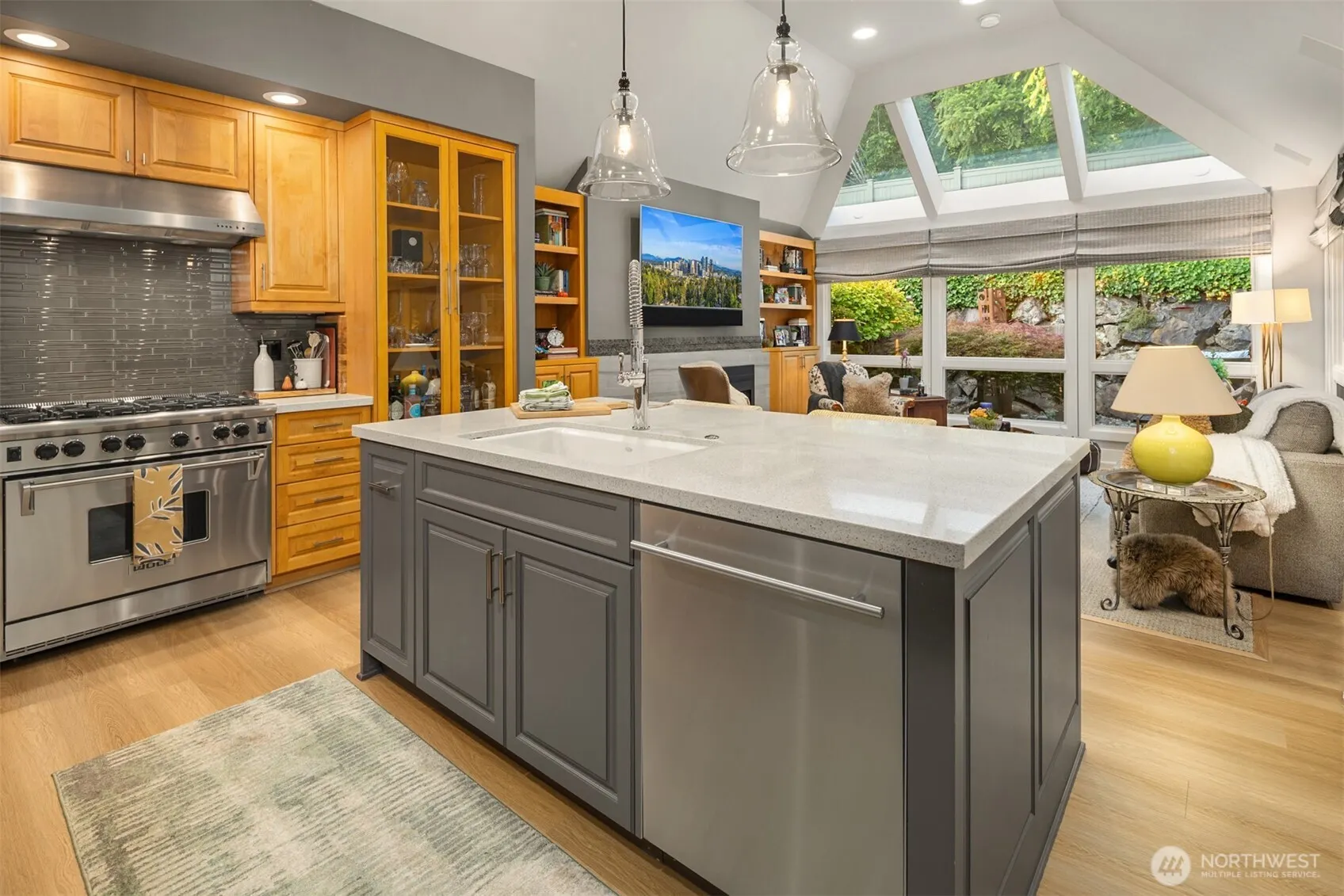 1796 Bellevue Way NE #11, Bellevue, WA 98004