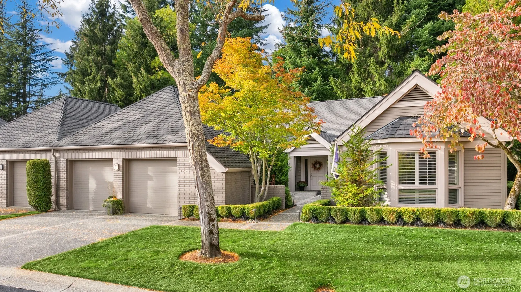 1796 Bellevue Way NE #11, Bellevue, WA 98004