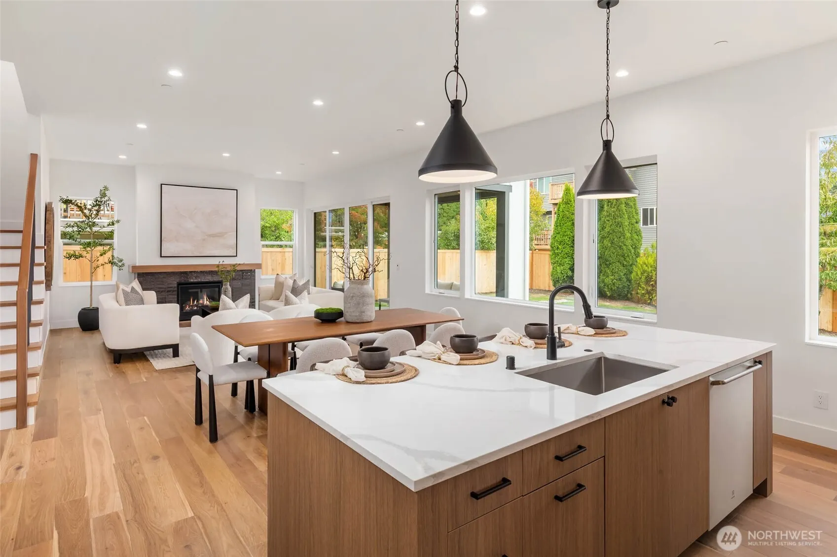 17266 NE 18th Place , Bellevue, WA 98008