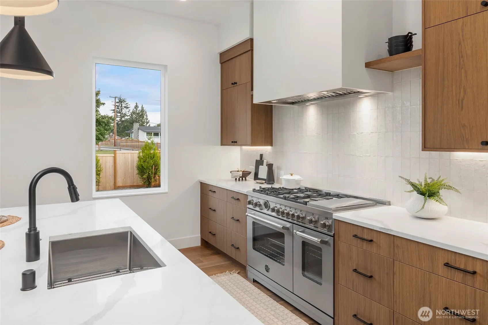 17266 NE 18th Place , Bellevue, WA 98008