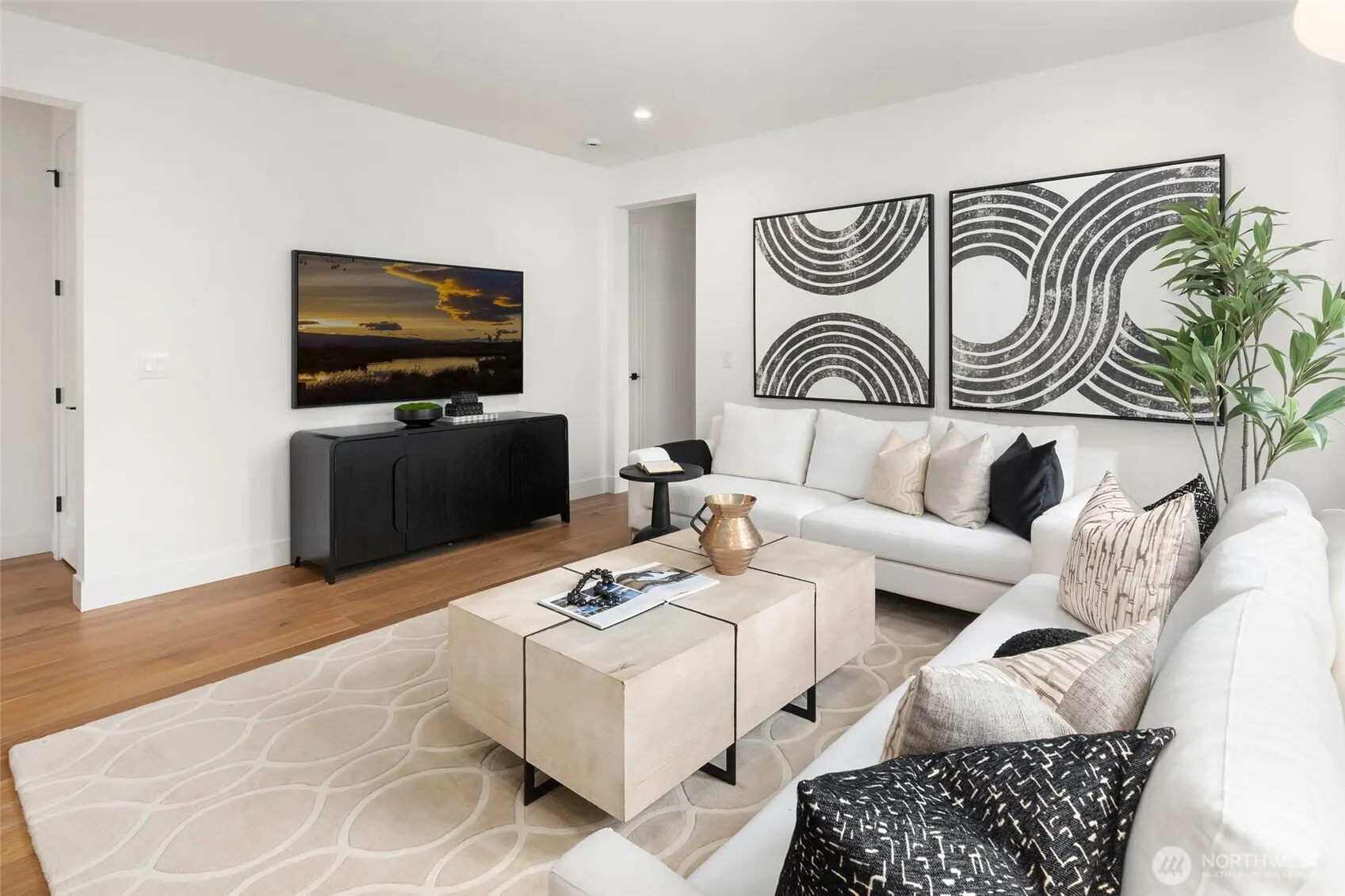 17266 NE 18th Place , Bellevue, WA 98008