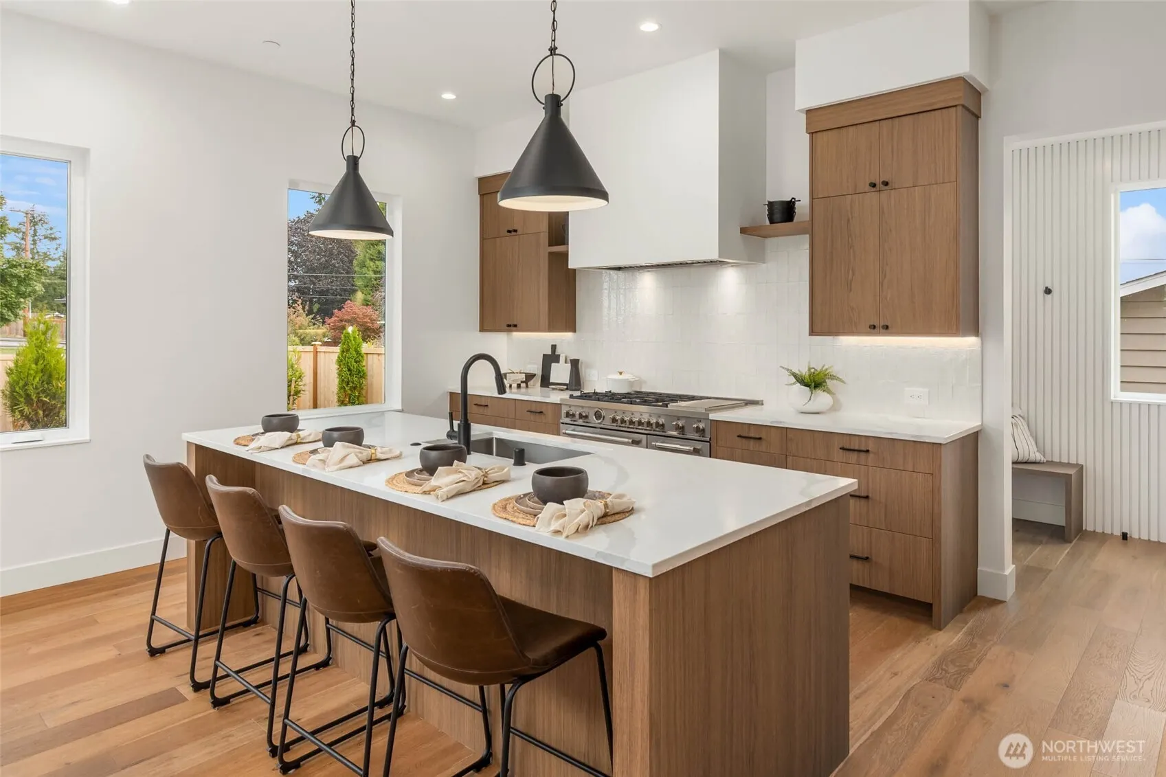 17266 NE 18th Place , Bellevue, WA 98008