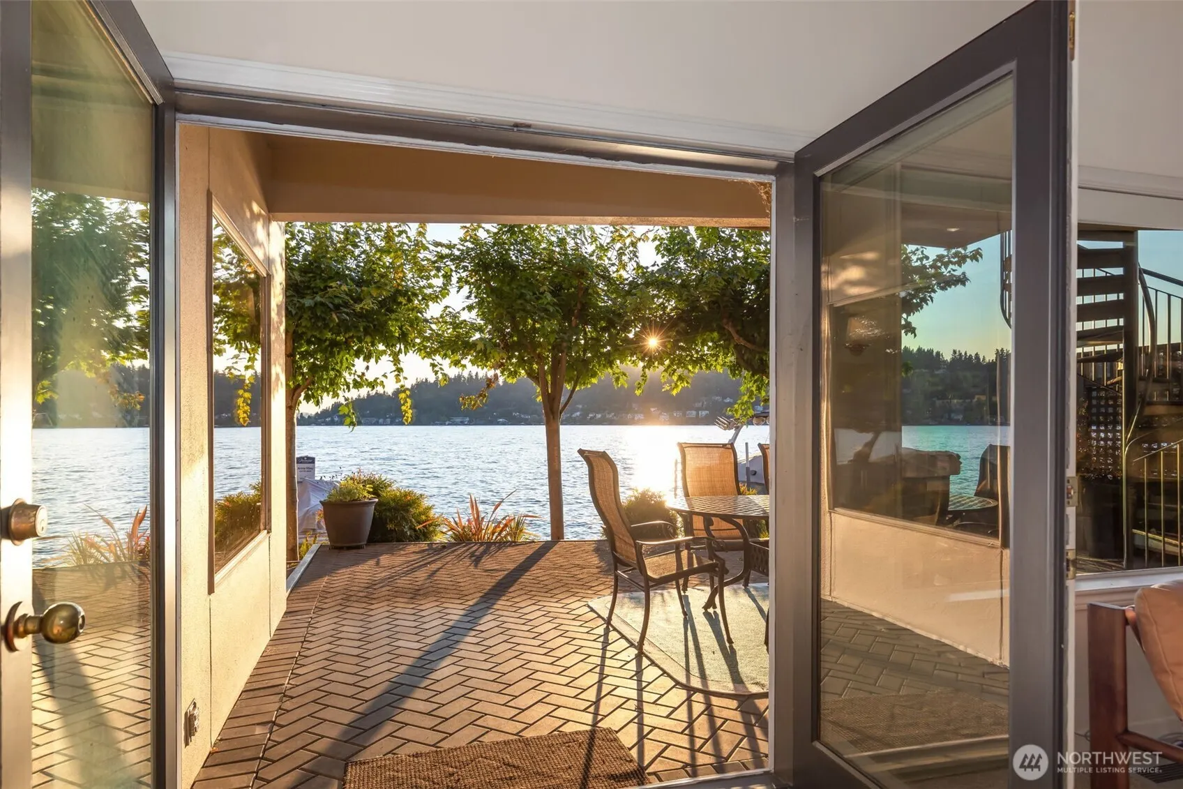 3711 Lake Washington Boulevard N, Renton, WA 98056