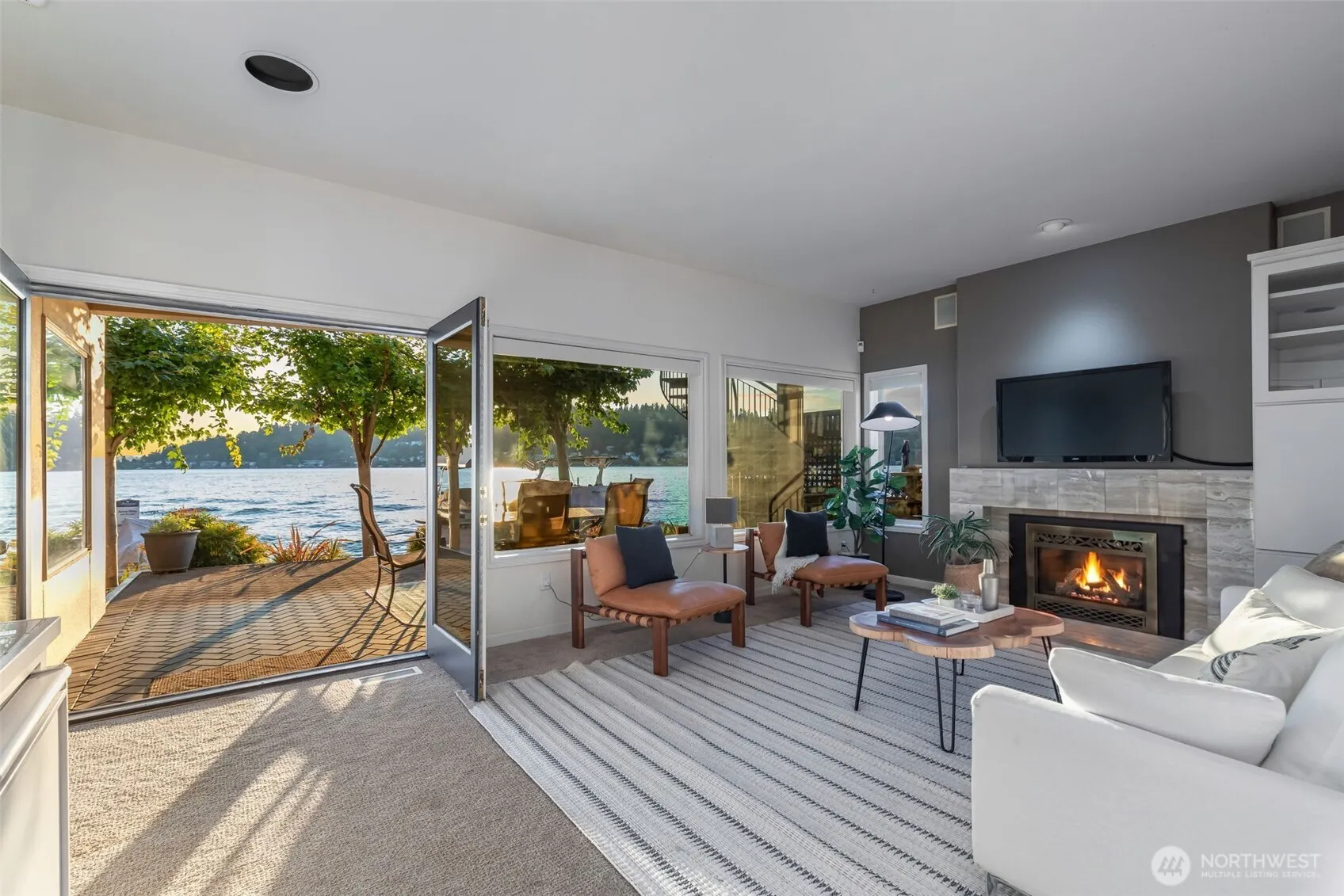 3711 Lake Washington Boulevard N, Renton, WA 98056