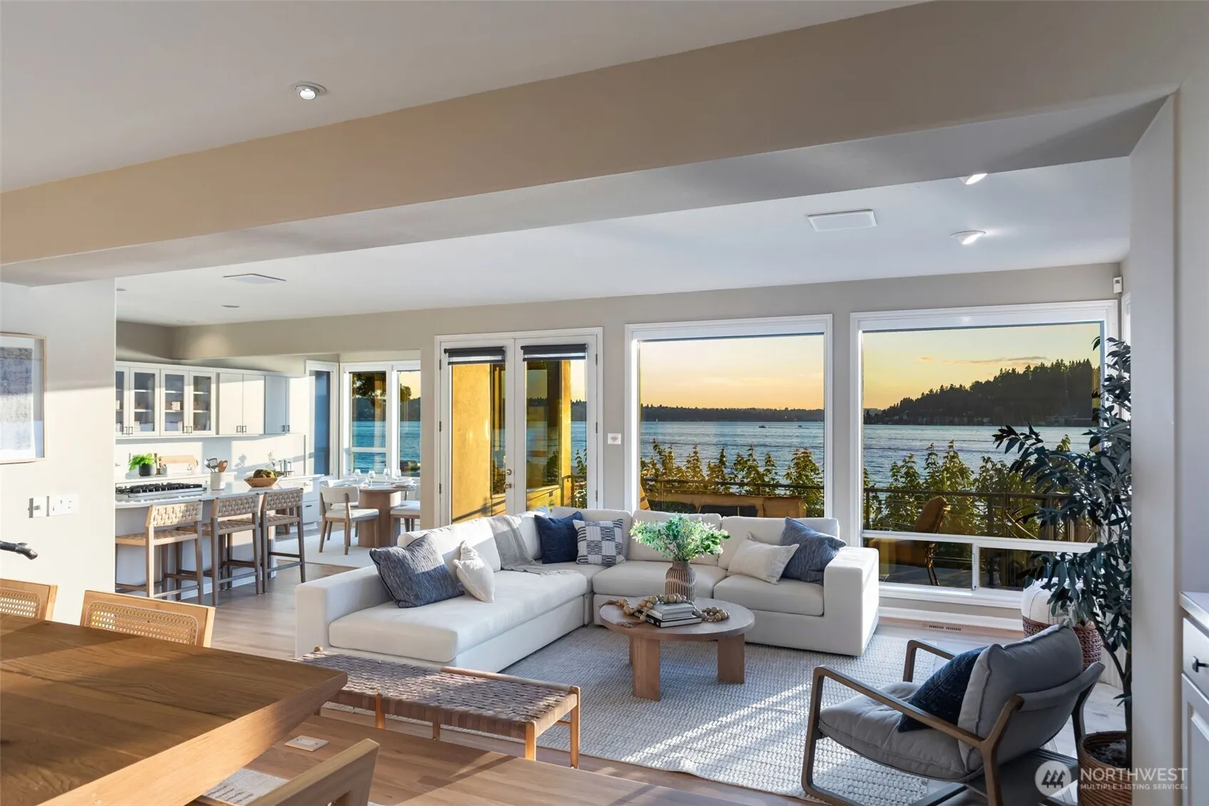3711 Lake Washington Boulevard N, Renton, WA 98056