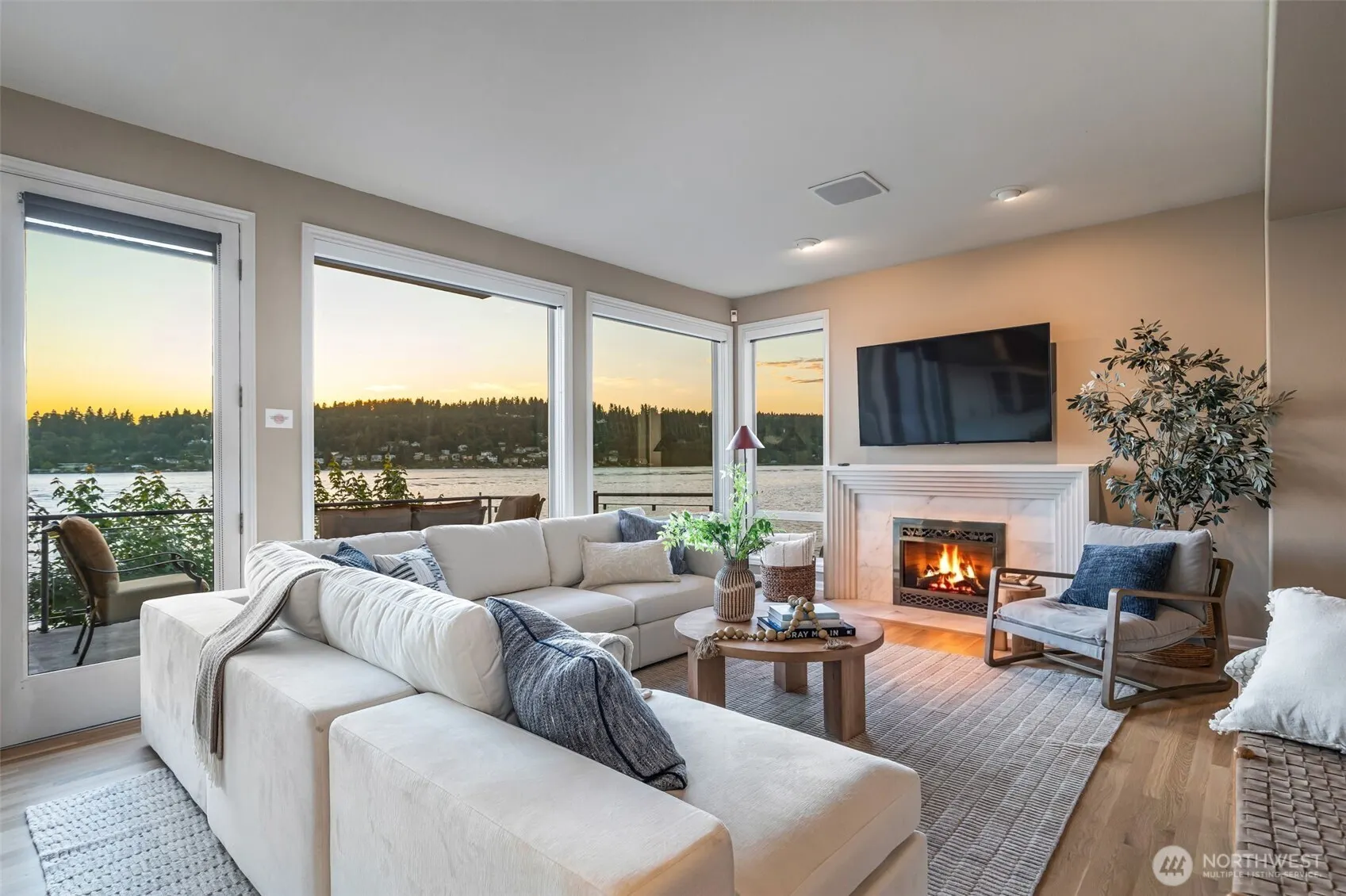 3711 Lake Washington Boulevard N, Renton, WA 98056