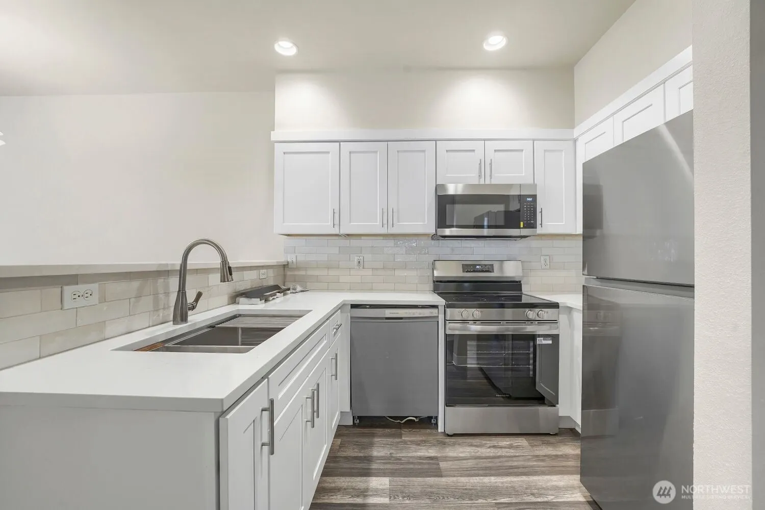 1800 NE 40th Street #F3, Renton, WA 98056-2074