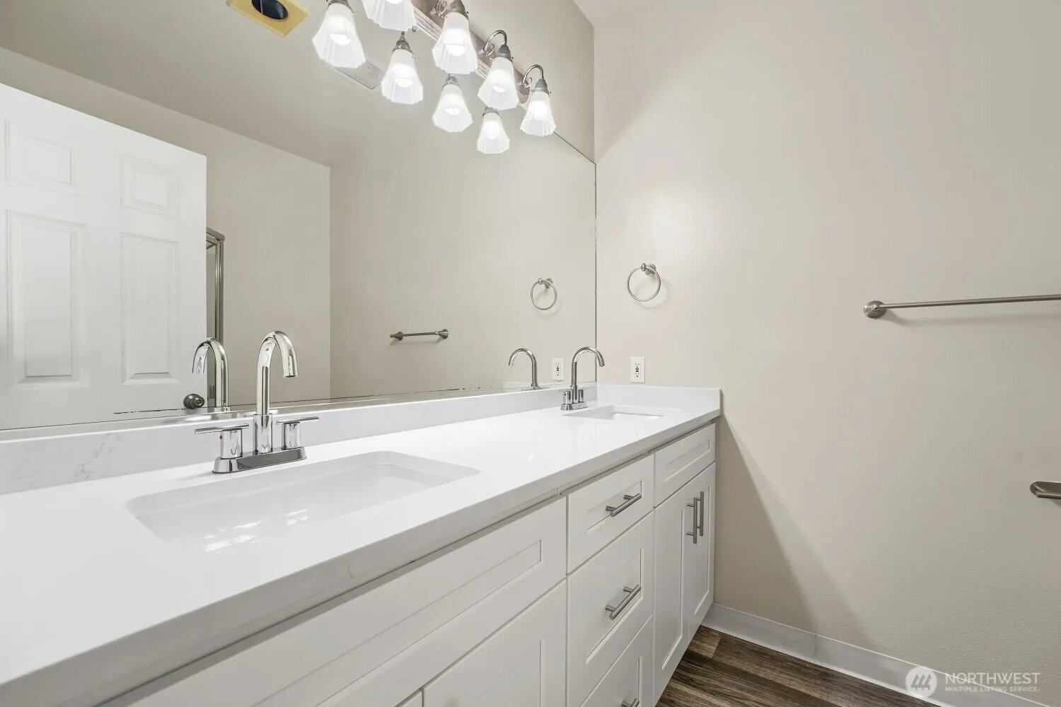 1800 NE 40th Street #F3, Renton, WA 98056-2074