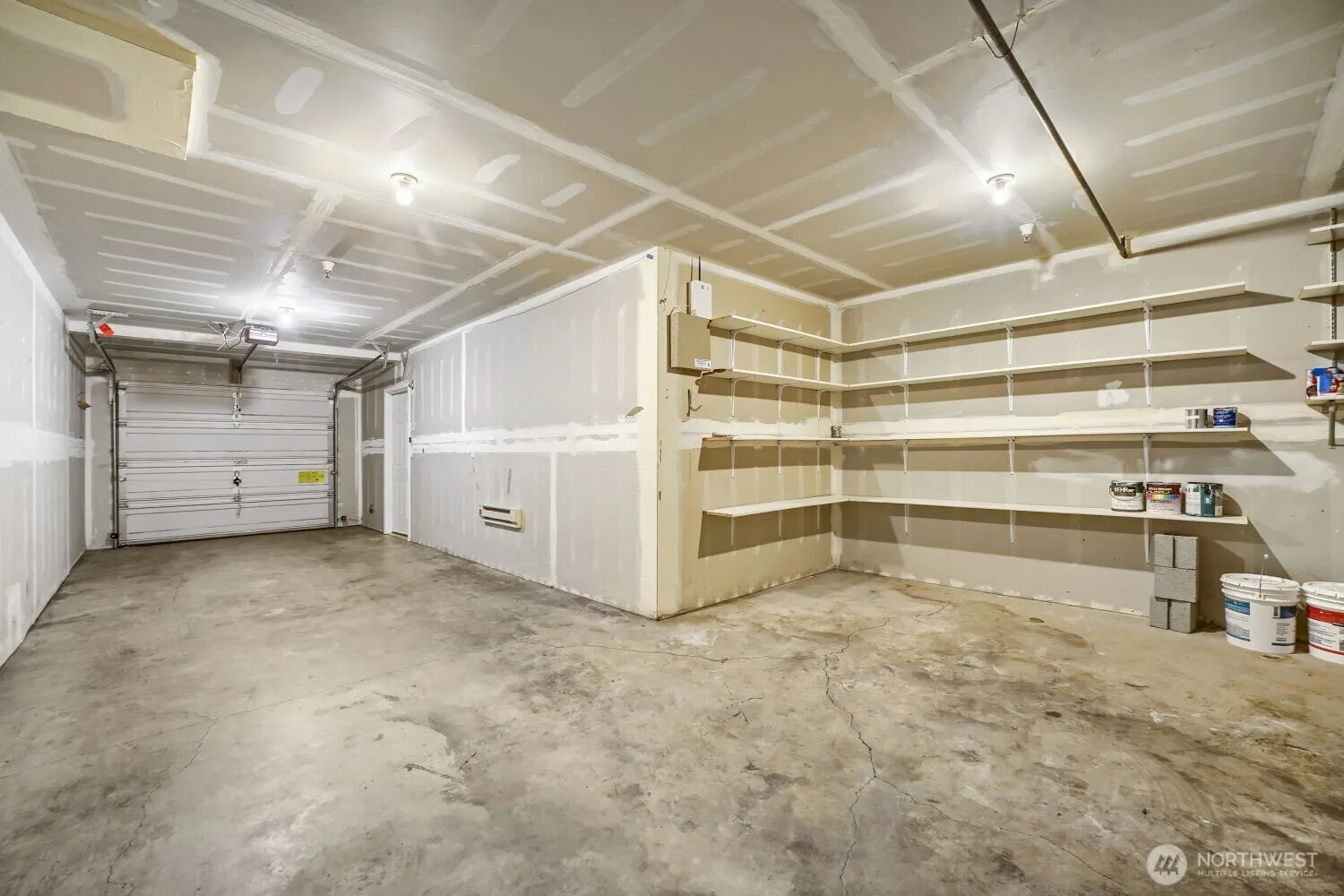1800 NE 40th Street #F3, Renton, WA 98056-2074