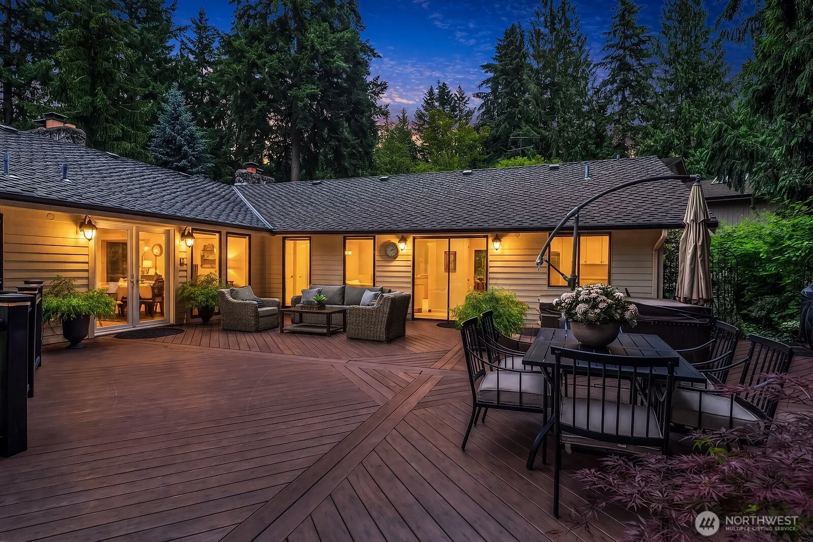 2725 Sahalee Drive W, Sammamish, WA 98074