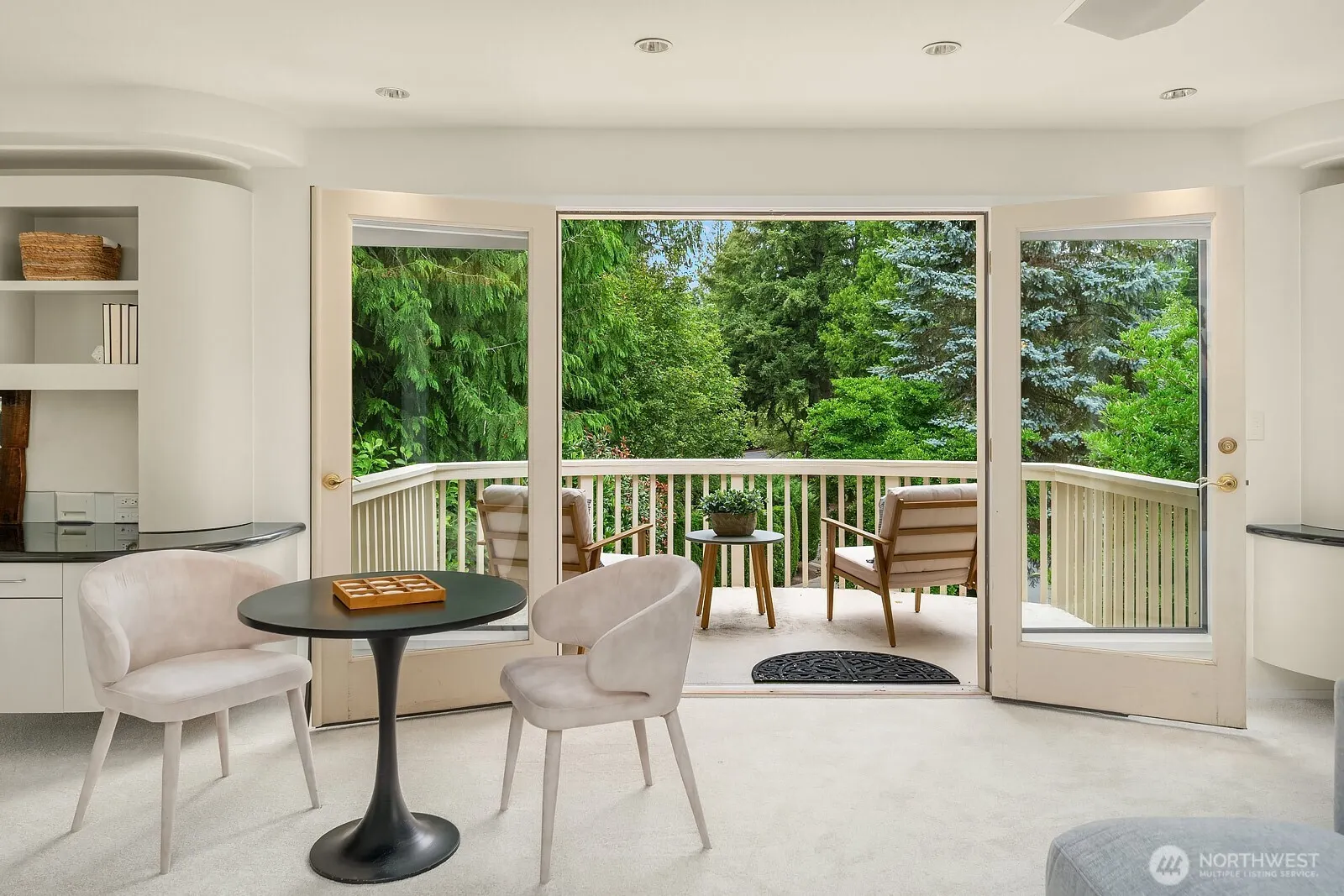 2725 Sahalee Drive W, Sammamish, WA 98074