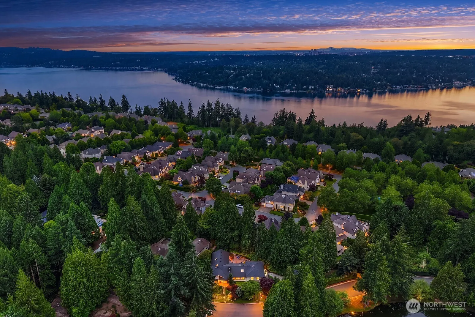 2725 Sahalee Drive W, Sammamish, WA 98074