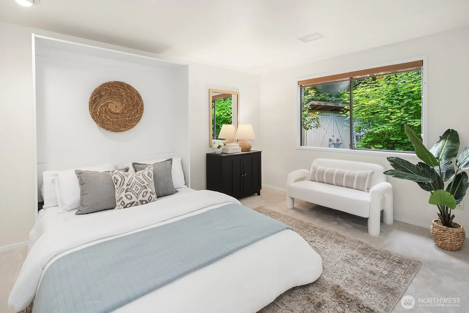 2725 Sahalee Drive W, Sammamish, WA 98074