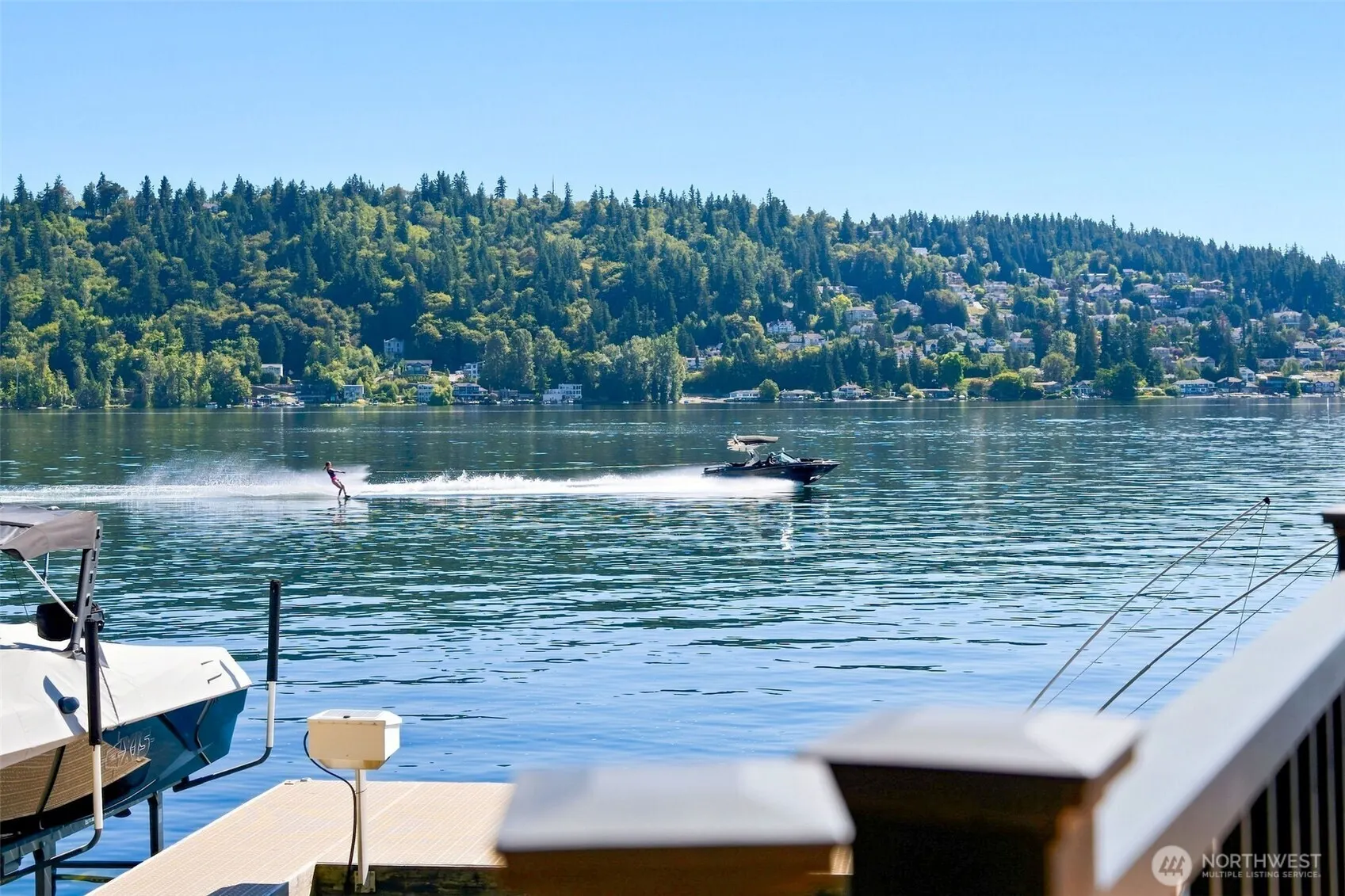 2002 W Lake Sammamish Parkway NE, Redmond, WA 98052