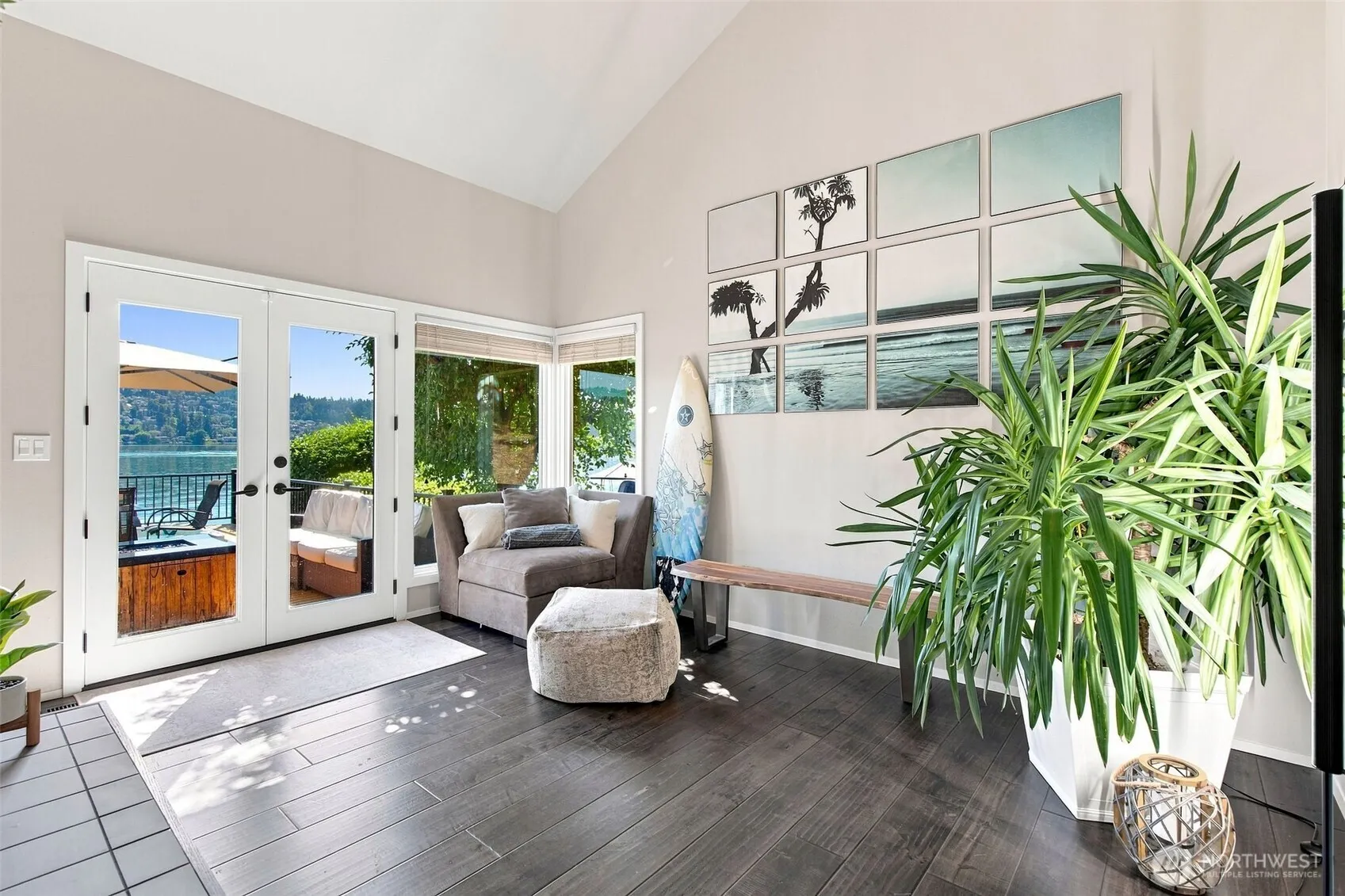 2002 W Lake Sammamish Parkway NE, Redmond, WA 98052
