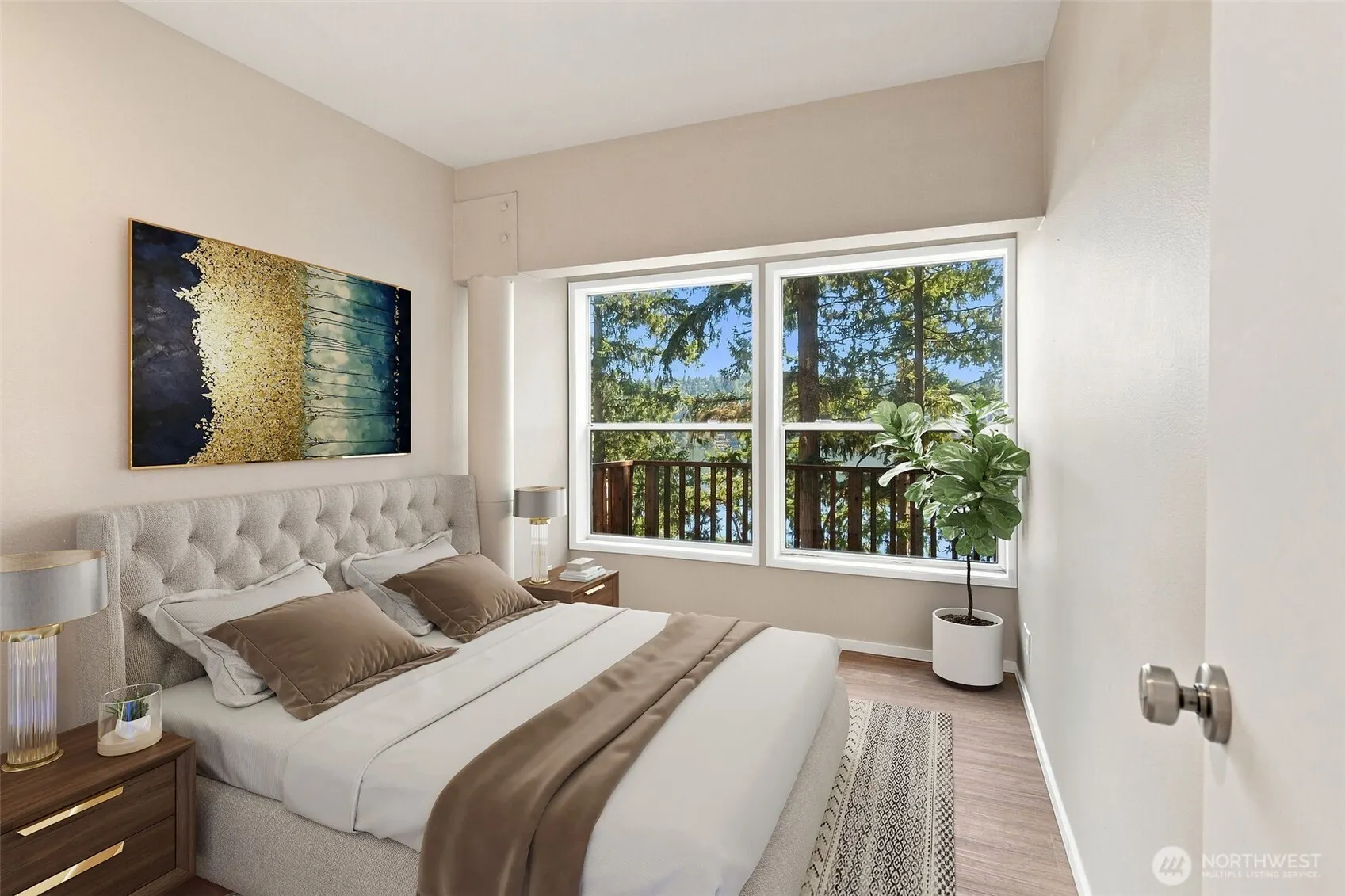 2002 W Lake Sammamish Parkway NE, Redmond, WA 98052