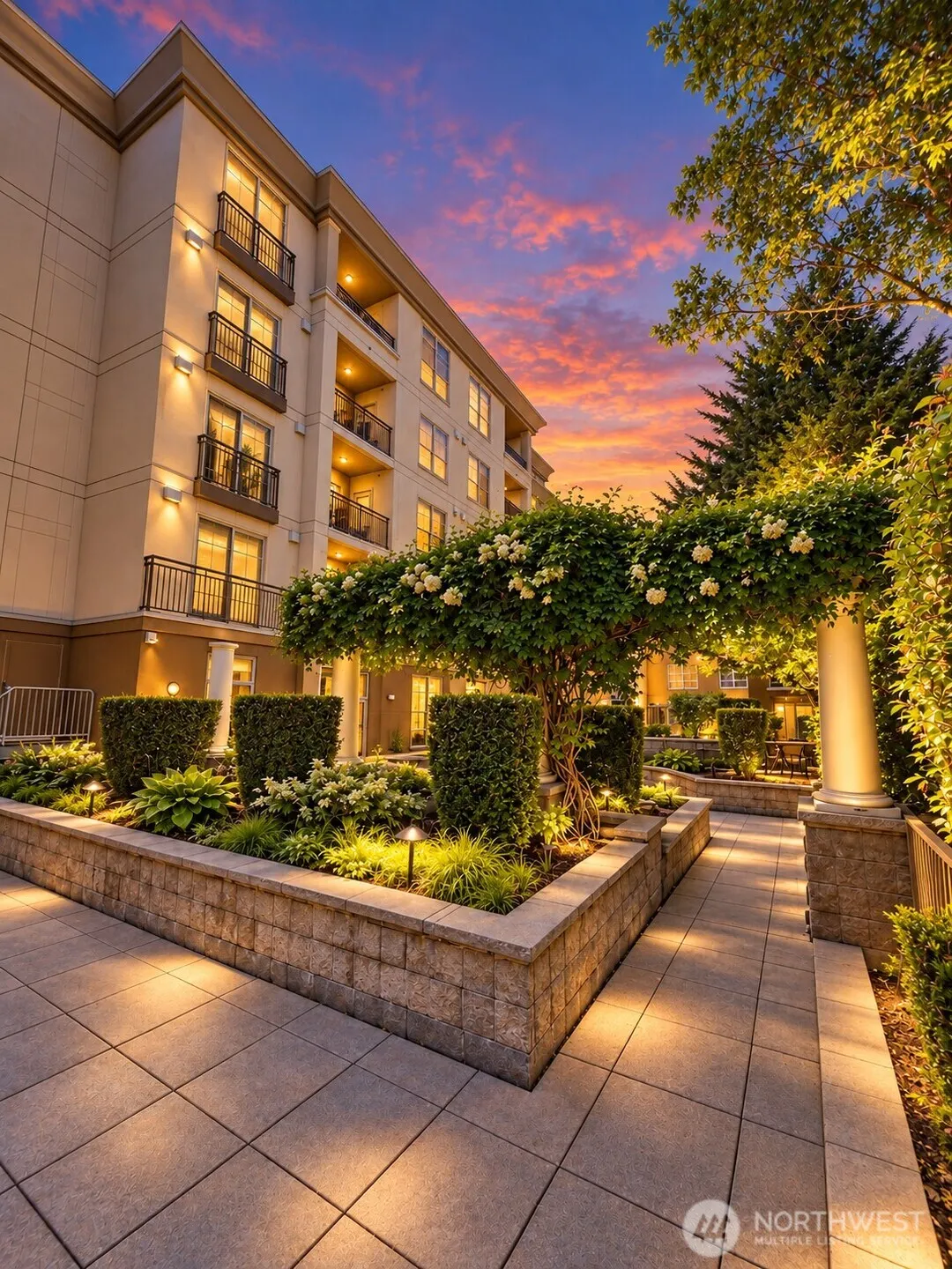 118 107th Avenue NE #B403, Bellevue, WA 98004