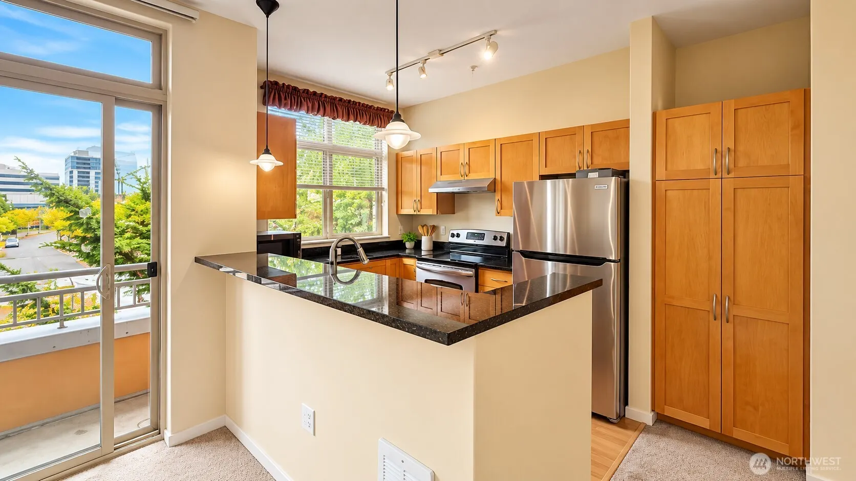 118 107th Avenue NE #B403, Bellevue, WA 98004