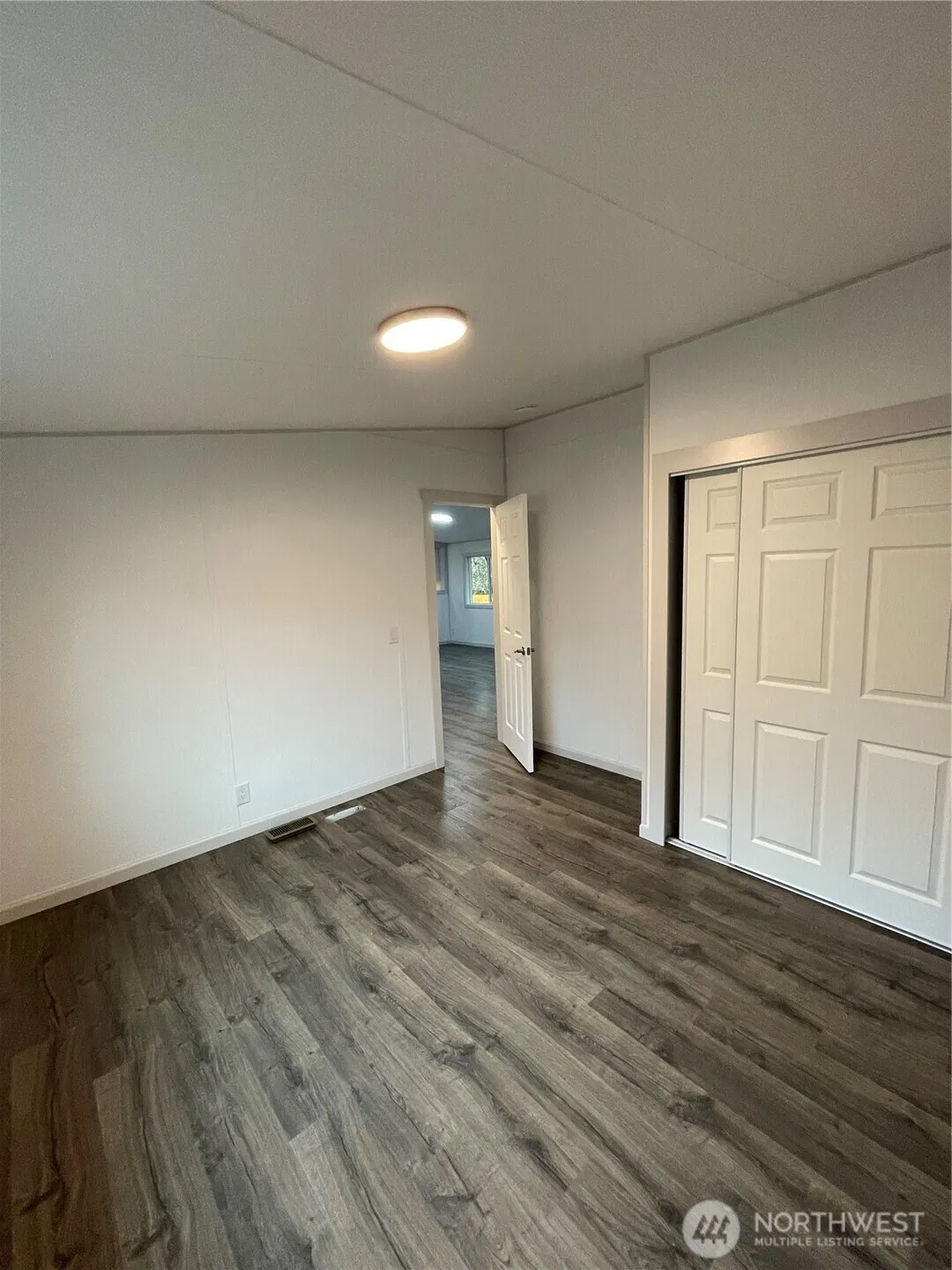 827 West Valley Highway #46, Kent, WA 98032
