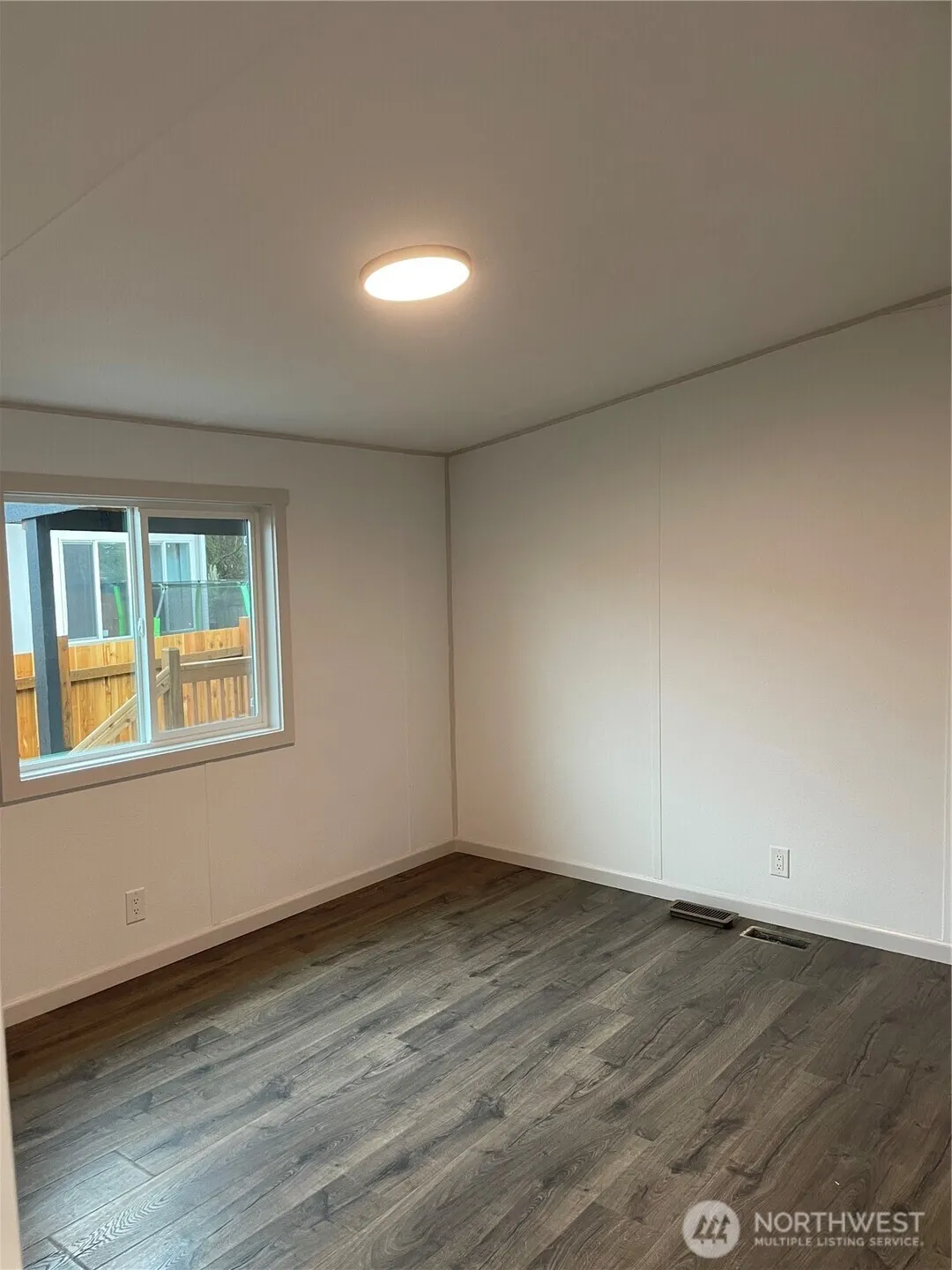 827 West Valley Highway #46, Kent, WA 98032
