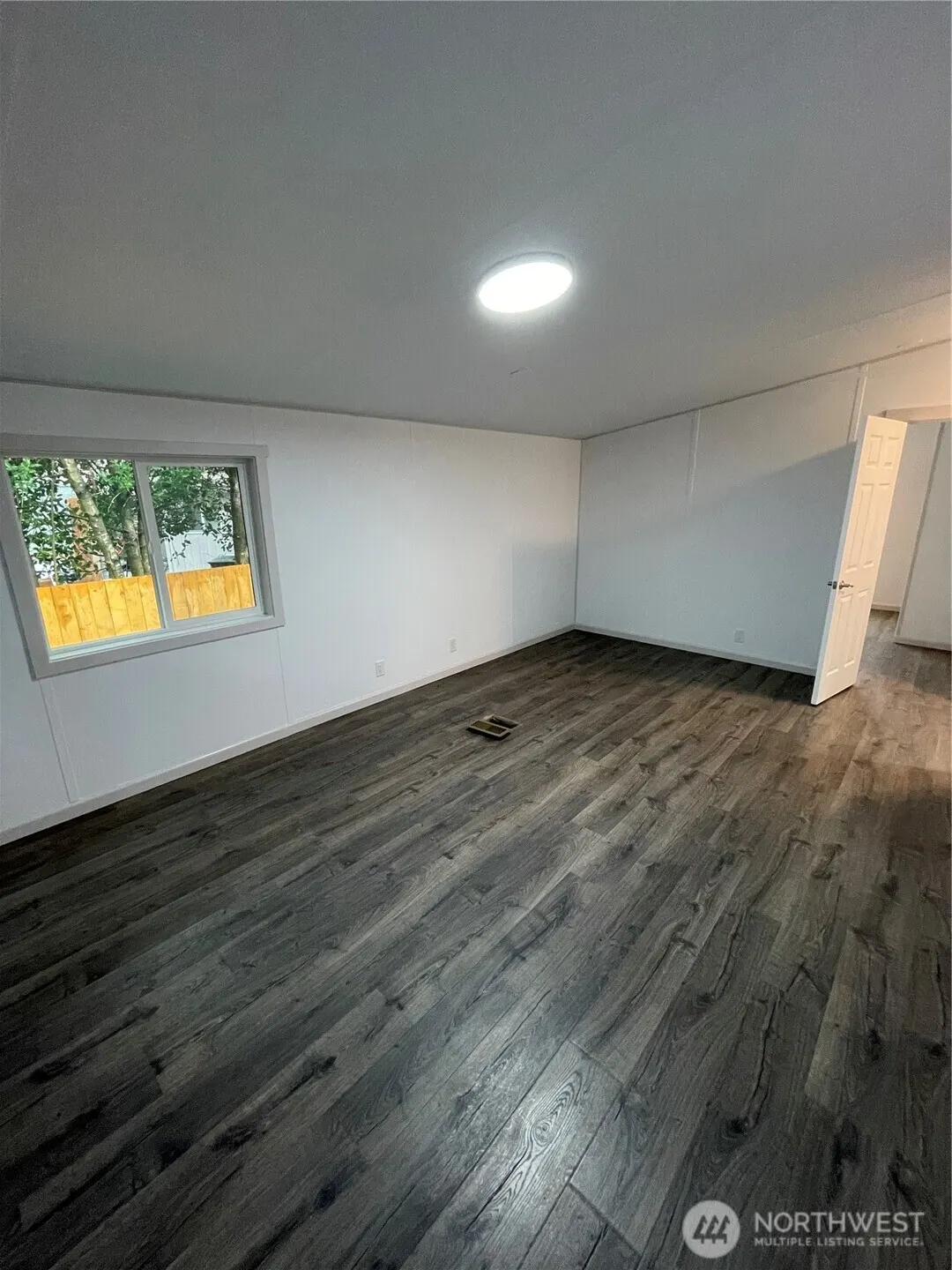 827 West Valley Highway #46, Kent, WA 98032
