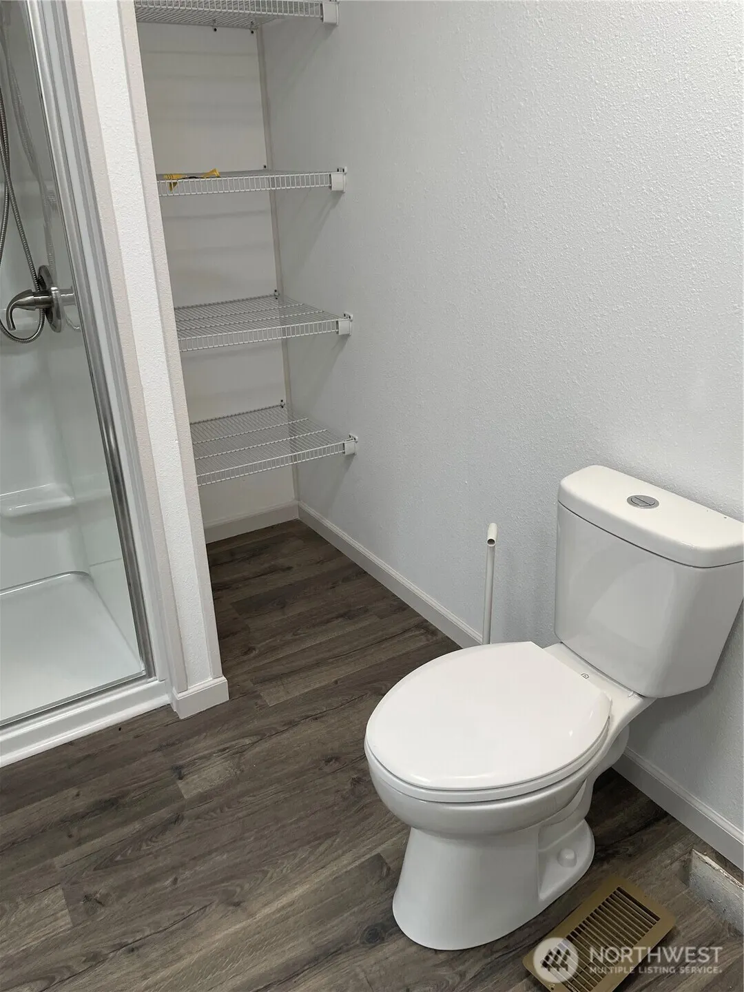 827 West Valley Highway #46, Kent, WA 98032
