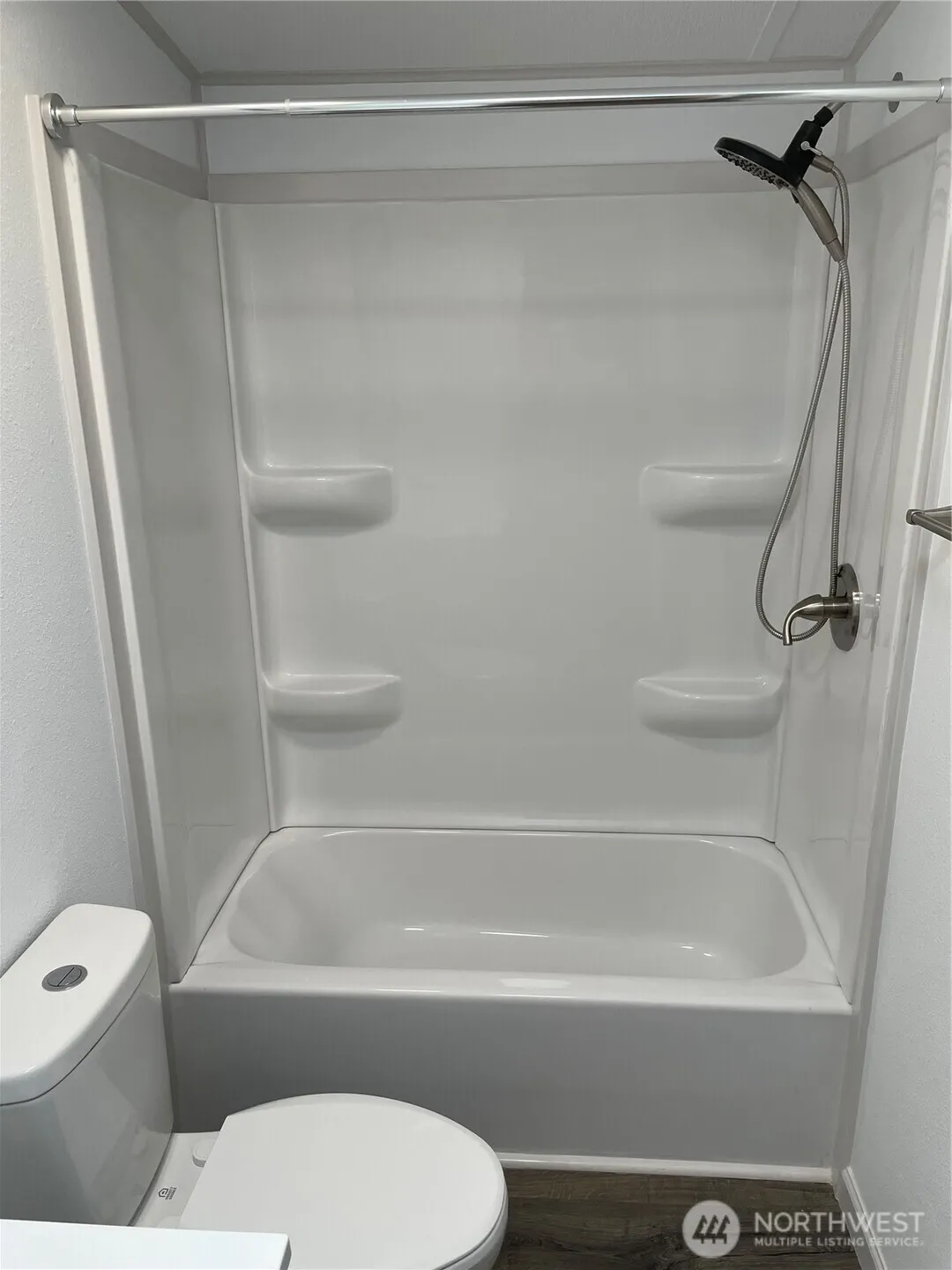 827 West Valley Highway #46, Kent, WA 98032
