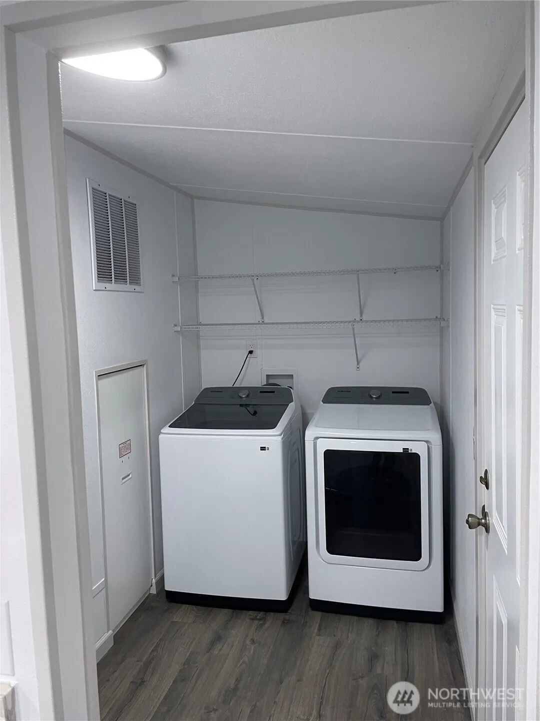 827 West Valley Highway #46, Kent, WA 98032