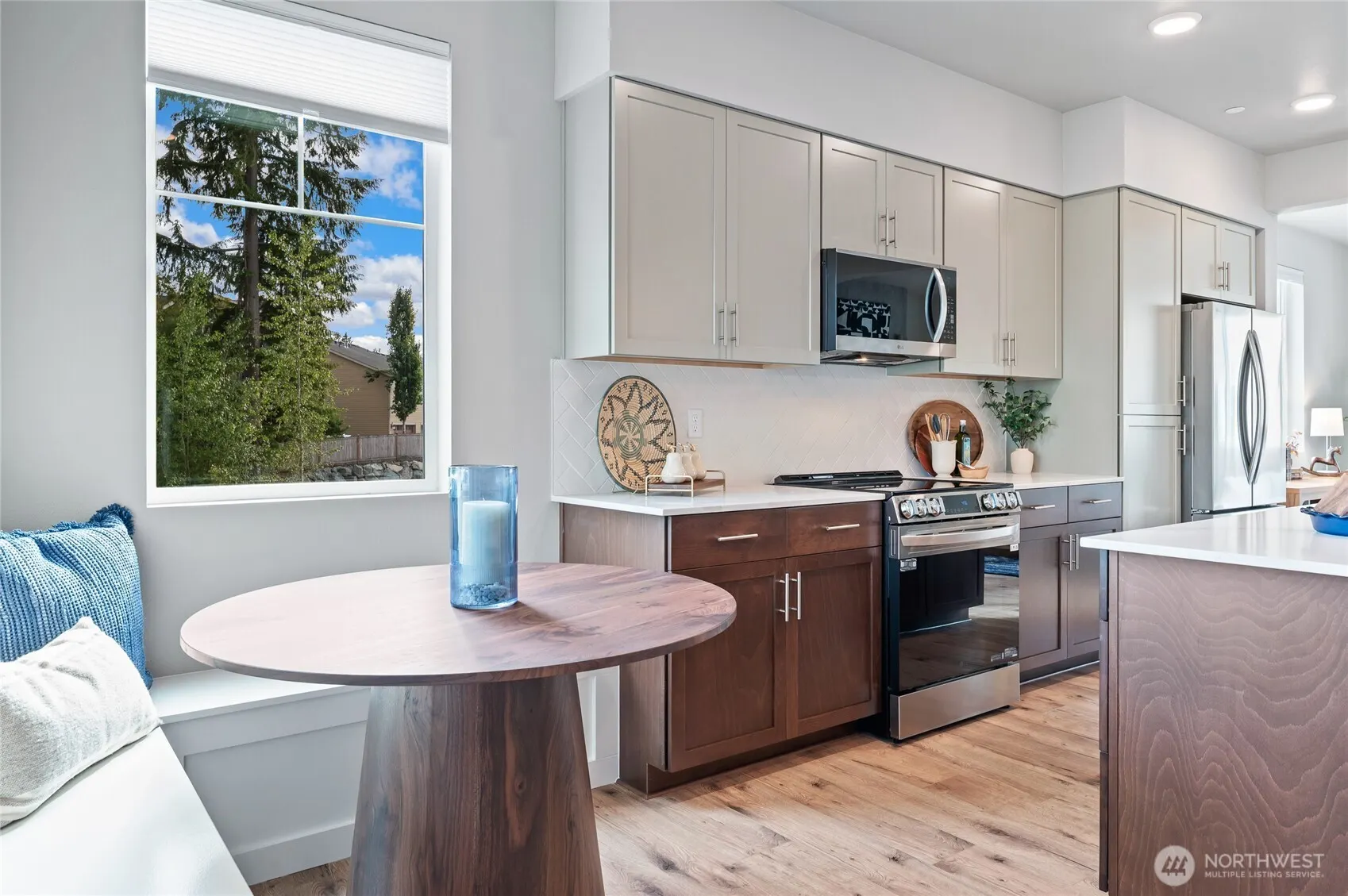 14424 Madison Way #J3, Lynnwood, WA 98087