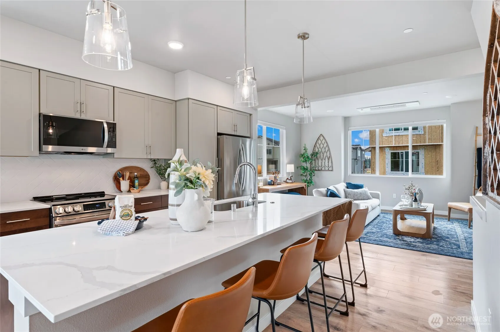 14424 Madison Way #J3, Lynnwood, WA 98087