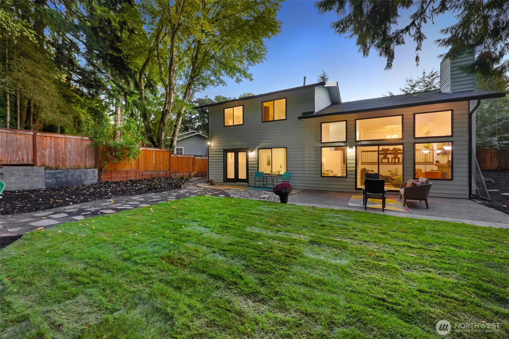 14032 110th Place NE, Kirkland, WA 98034