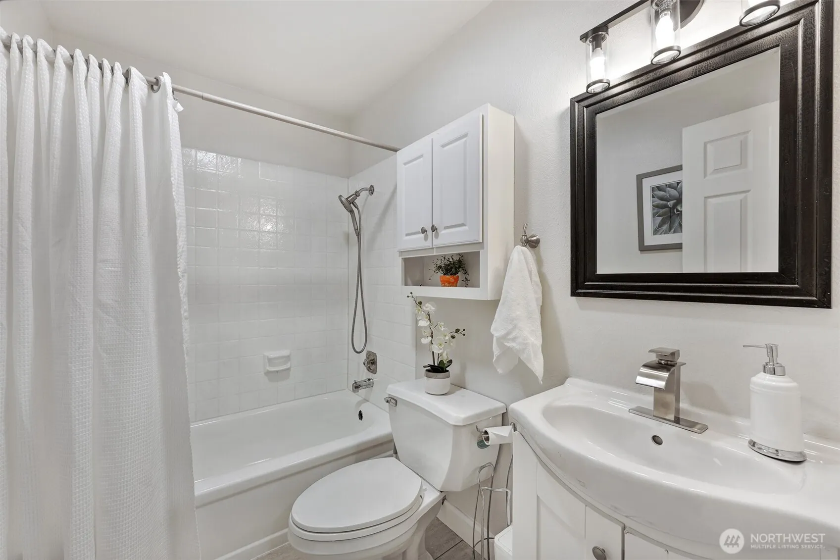 14032 110th Place NE, Kirkland, WA 98034