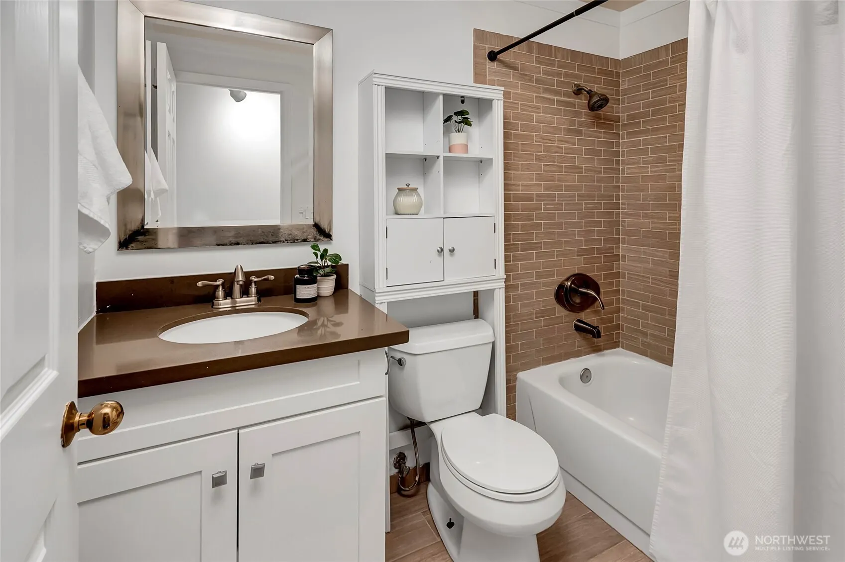 6216 108th Place NE, Kirkland, WA 98033