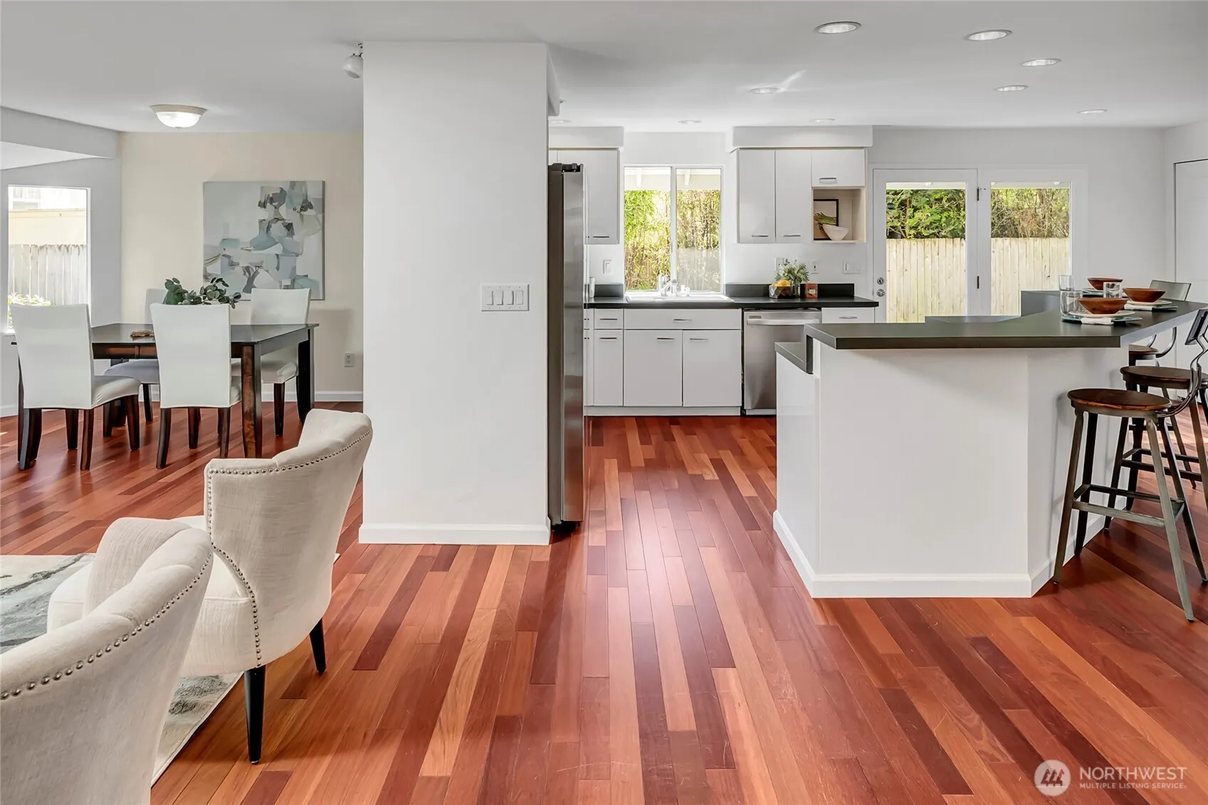 6216 108th Place NE, Kirkland, WA 98033
