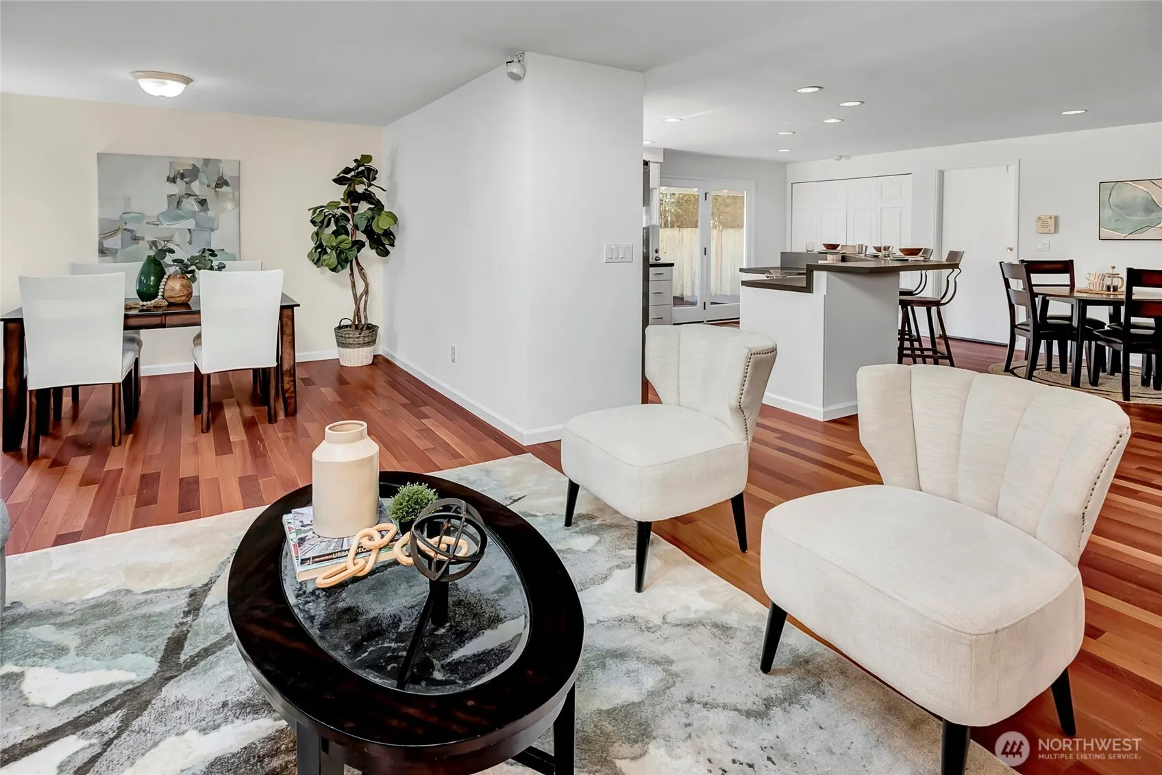 6216 108th Place NE, Kirkland, WA 98033