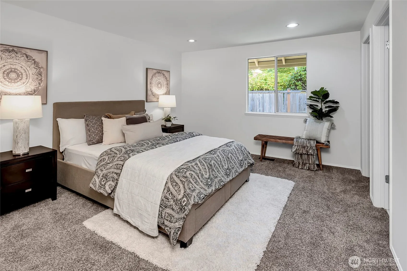 6216 108th Place NE, Kirkland, WA 98033