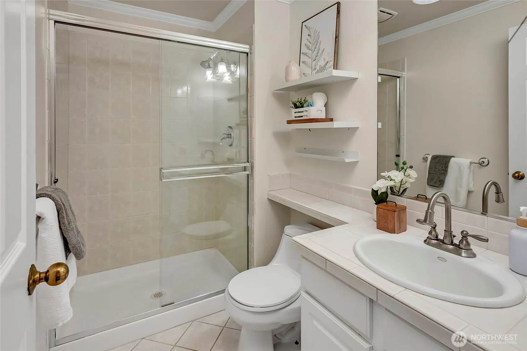 6216 108th Place NE, Kirkland, WA 98033