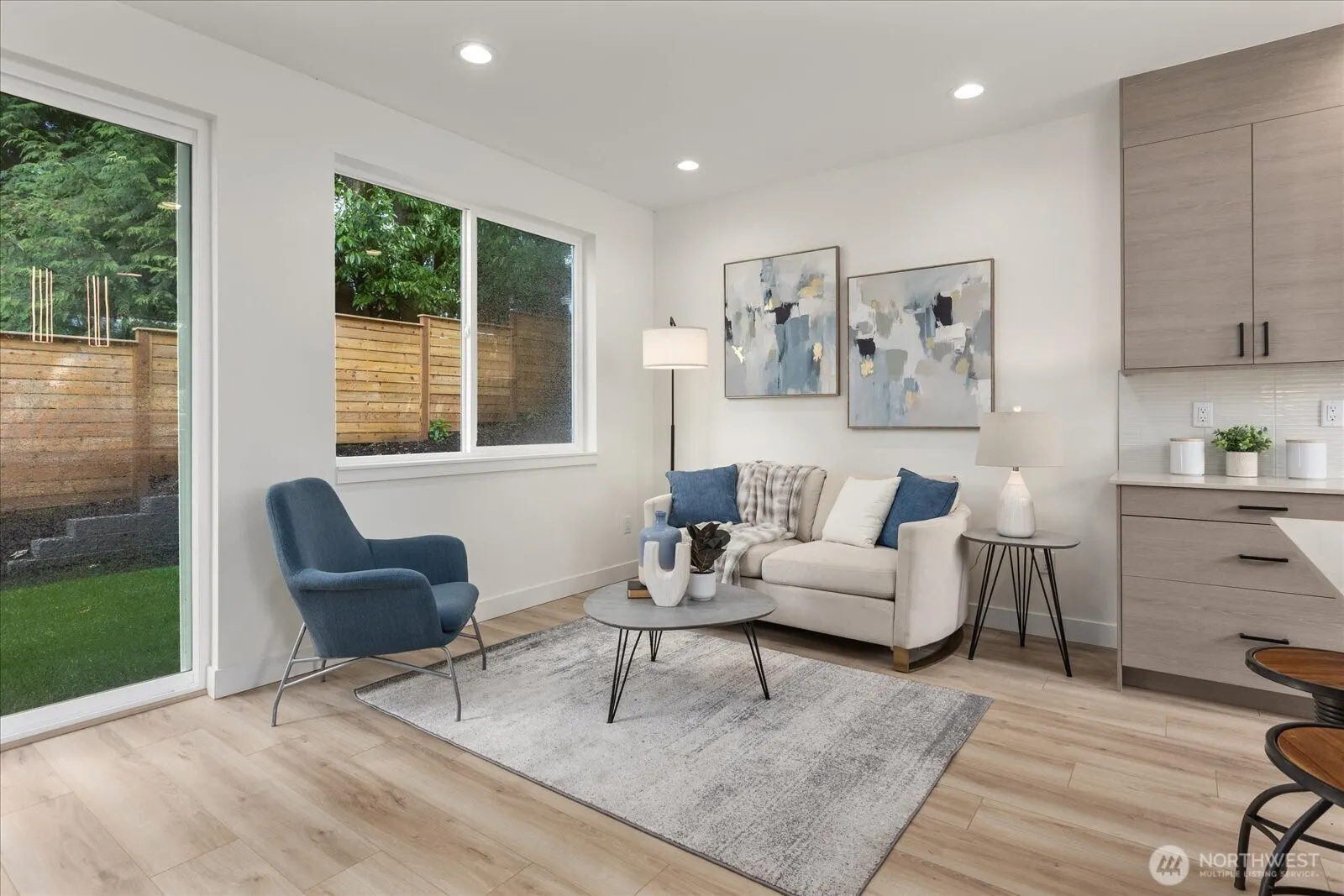 10330 B Ashworth Avenue N, Seattle, WA 98133